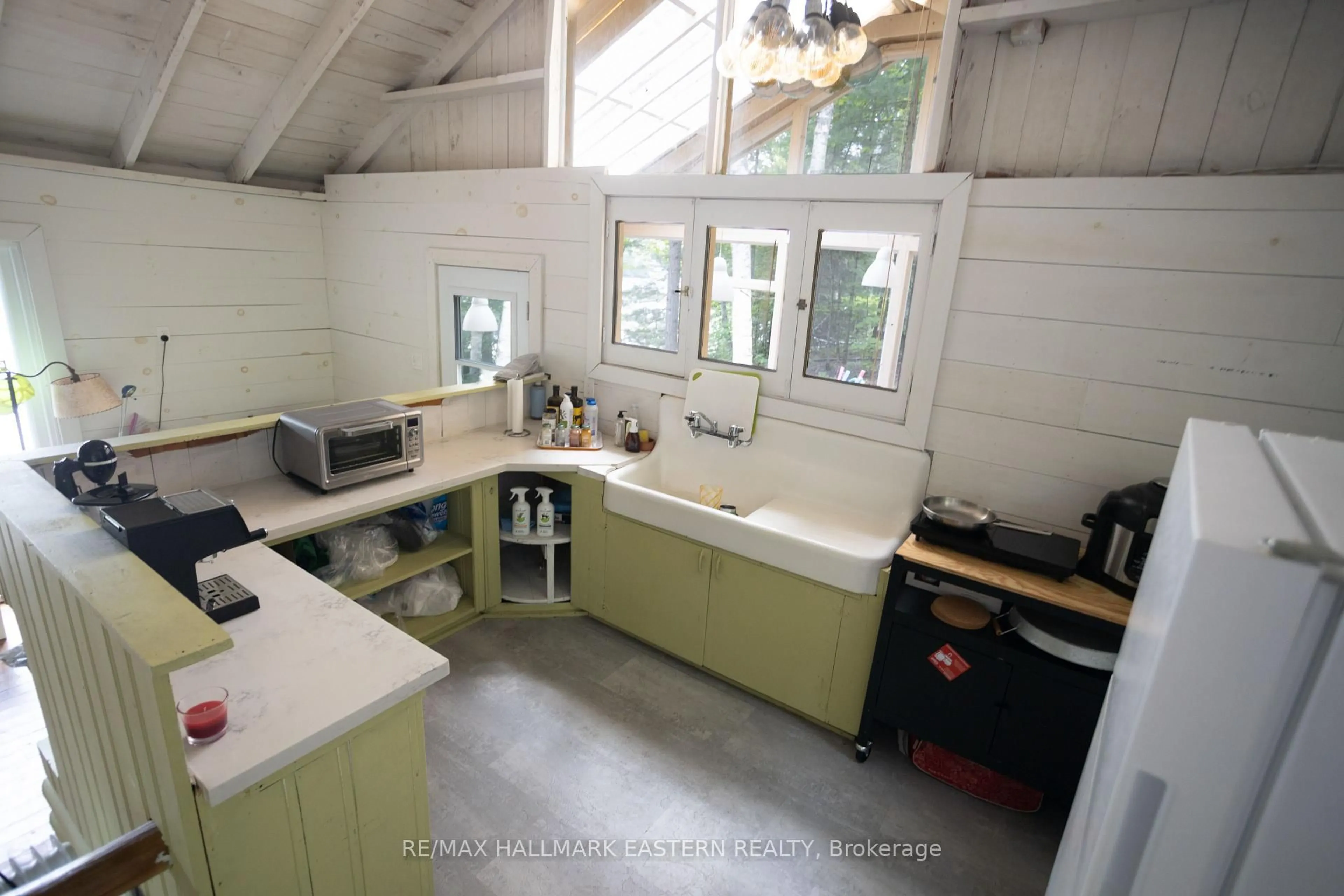 Standard kitchen, unknown for 10729 Black Lake Rd, Minden Hills Ontario K0M 2K0