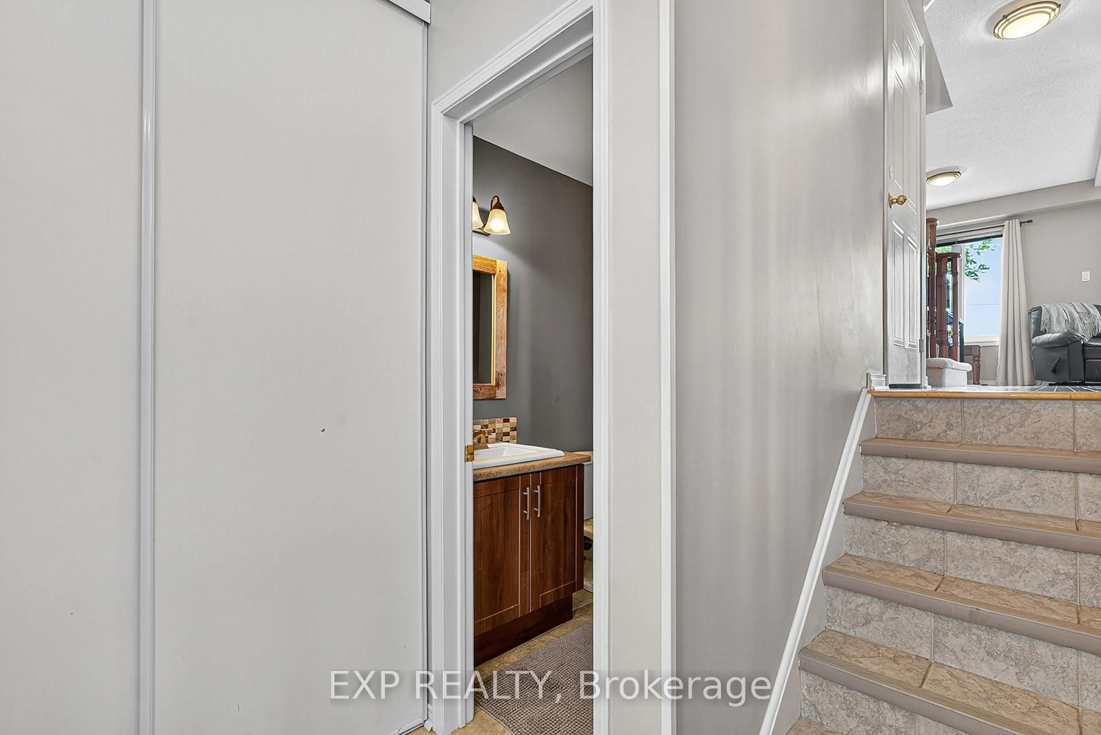 Indoor entryway for 302 College Ave #119, Guelph Ontario N1G 4T6
