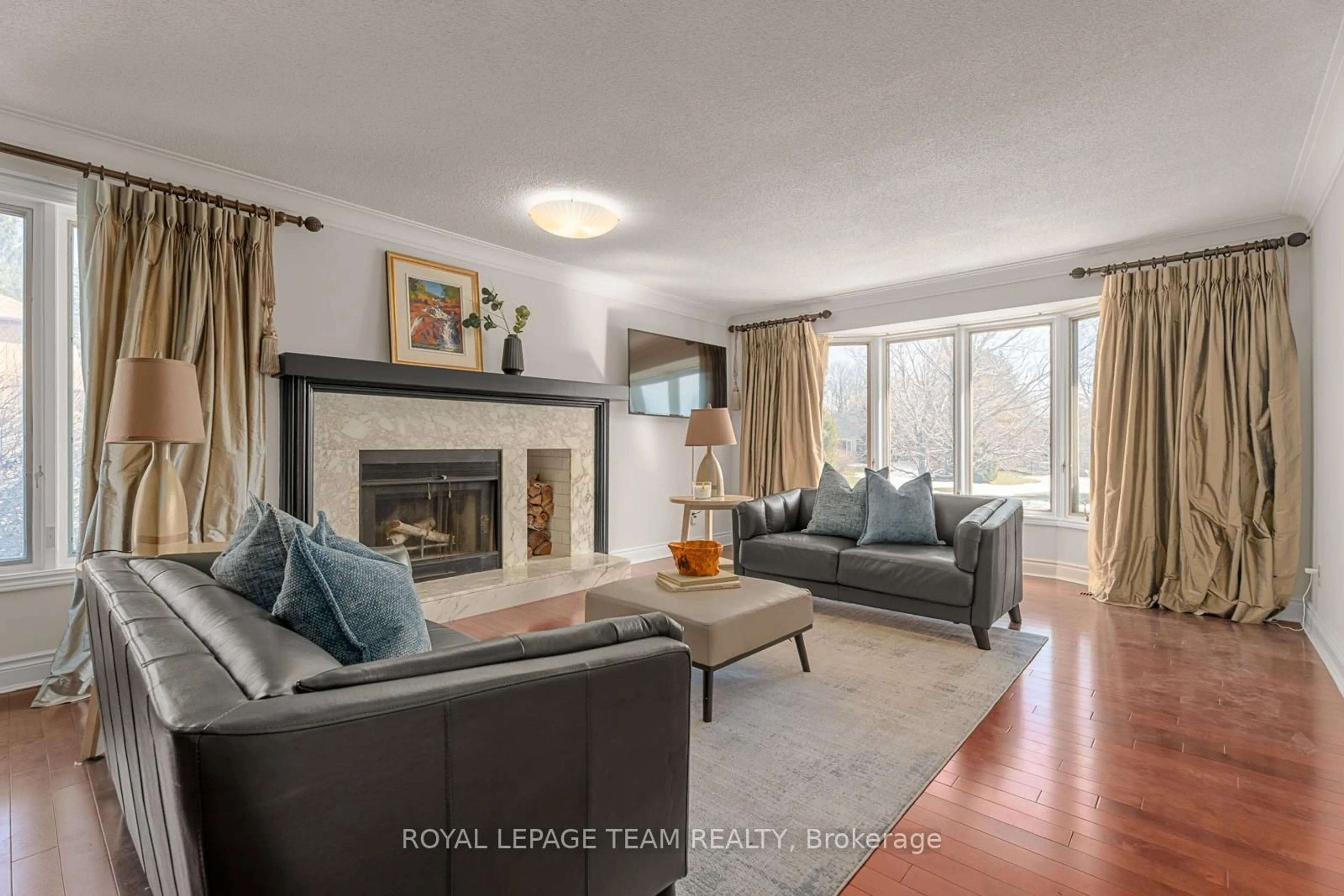Living room with furniture, unknown for 48 Cedarhill Dr, Ottawa Ontario K2R 1C3