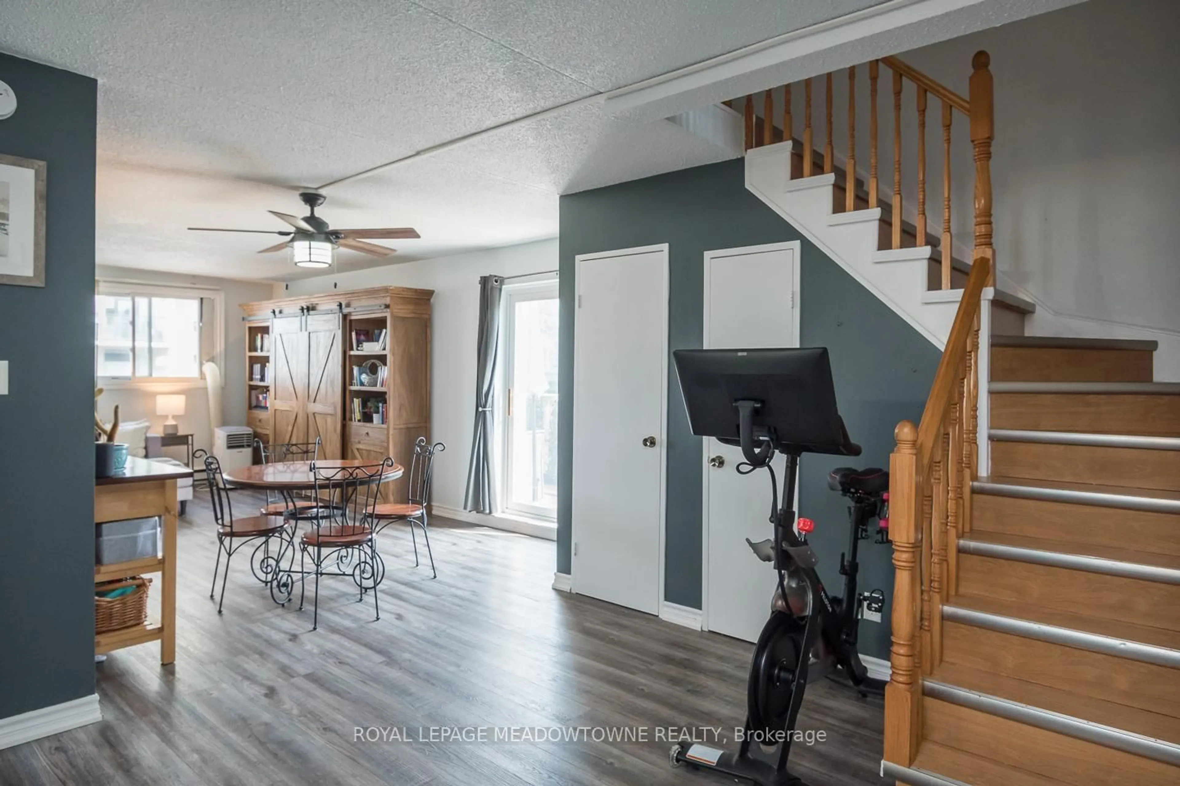 Unknown for 42 Tannery St #224, Cambridge Ontario N3C 2B9