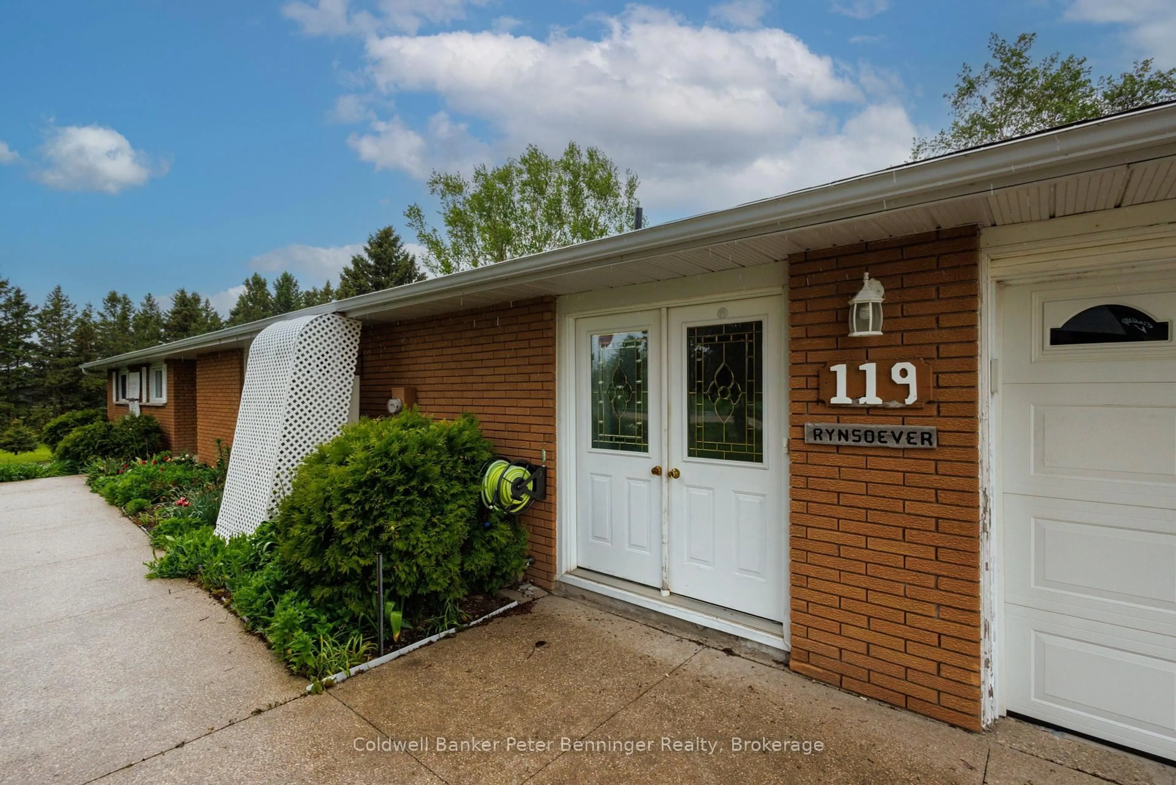 Home with brick exterior material, street for 119 Main St, Kincardine Ontario N0G 2T0