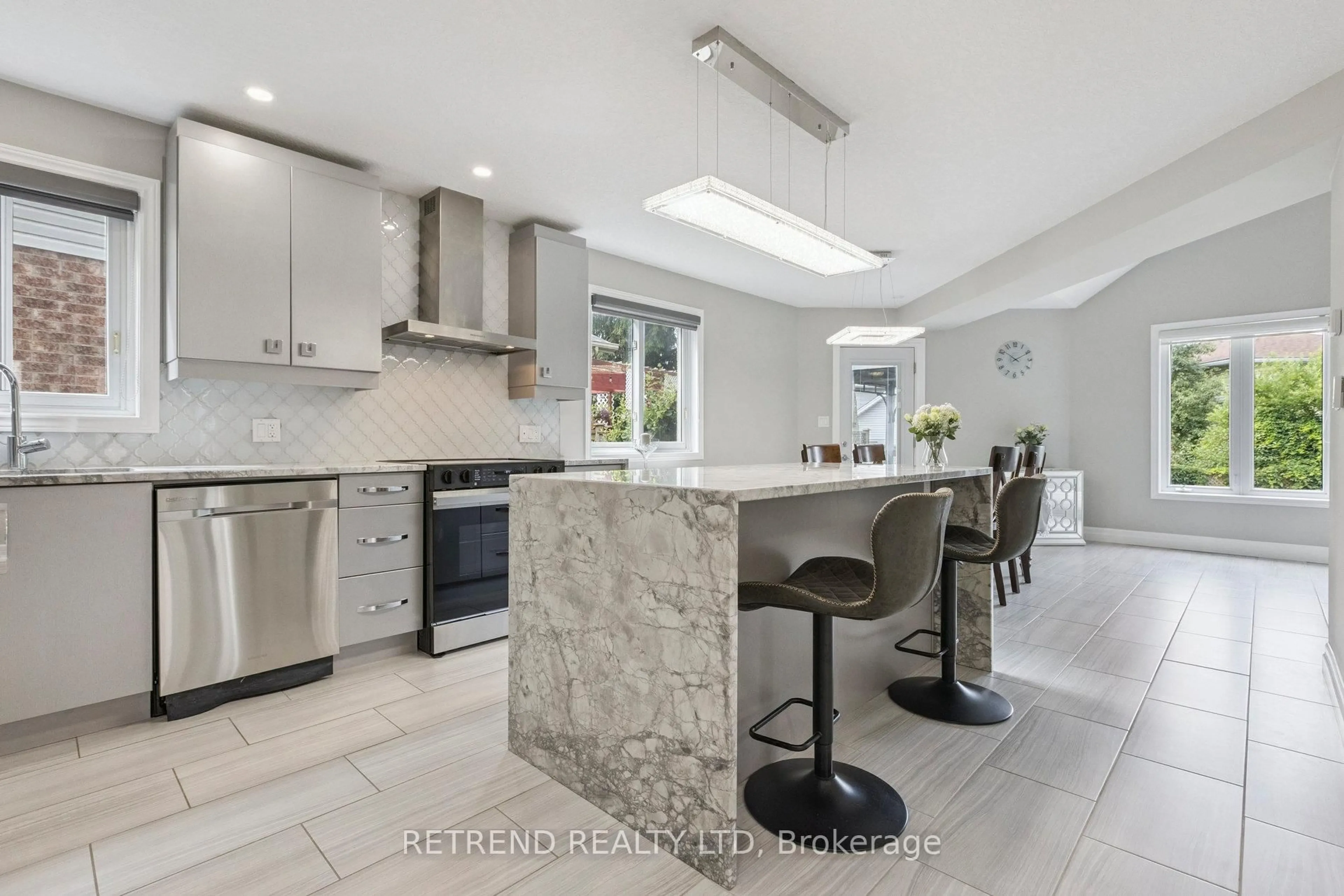Open concept kitchen, ceramic/tile floor for 134 QUEEN CHARLOTTE Cres, Kitchener Ontario N2E 3N7