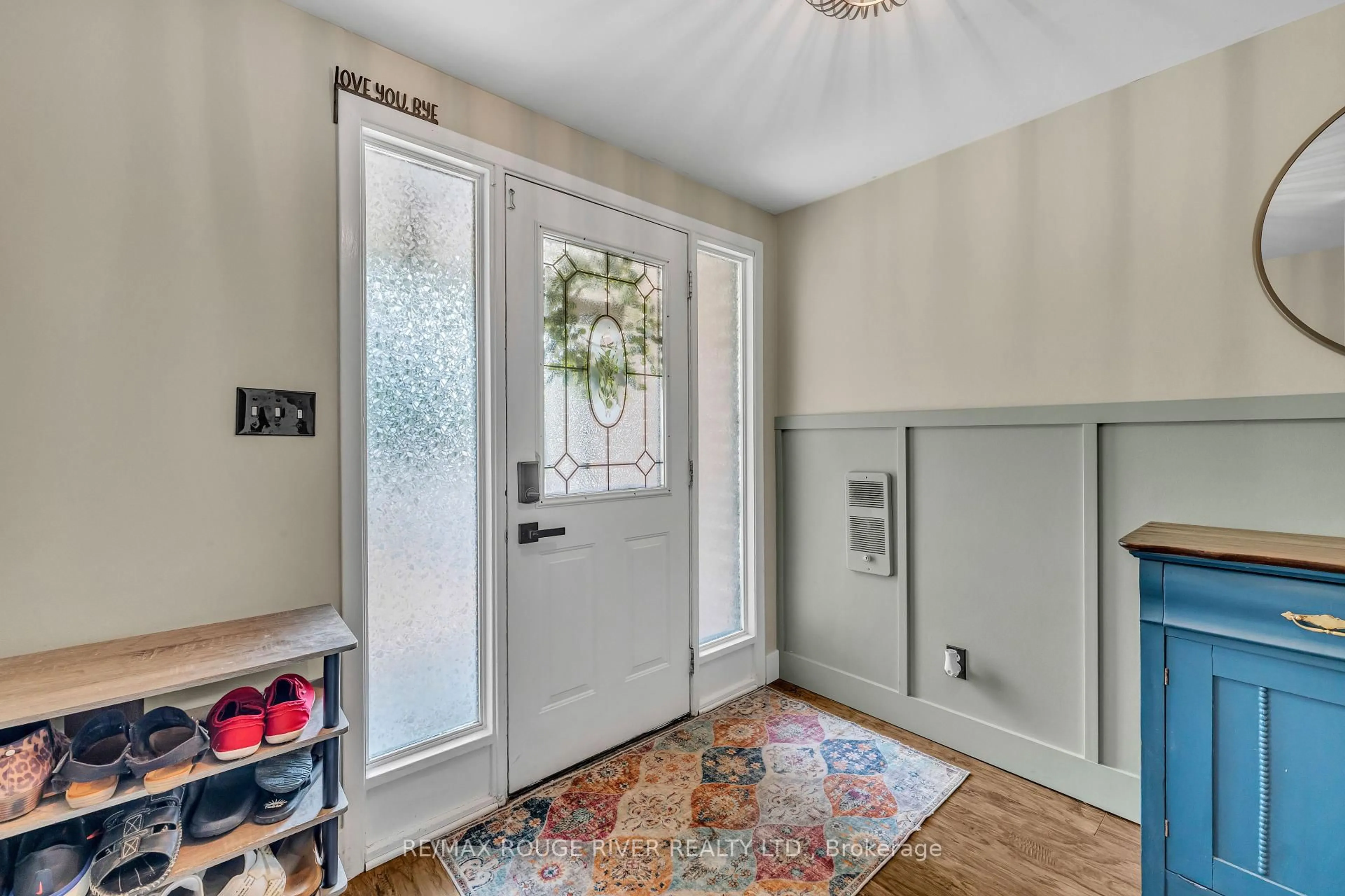 Indoor entryway for 59 Peacock Blvd, Port Hope Ontario L1A 2X2
