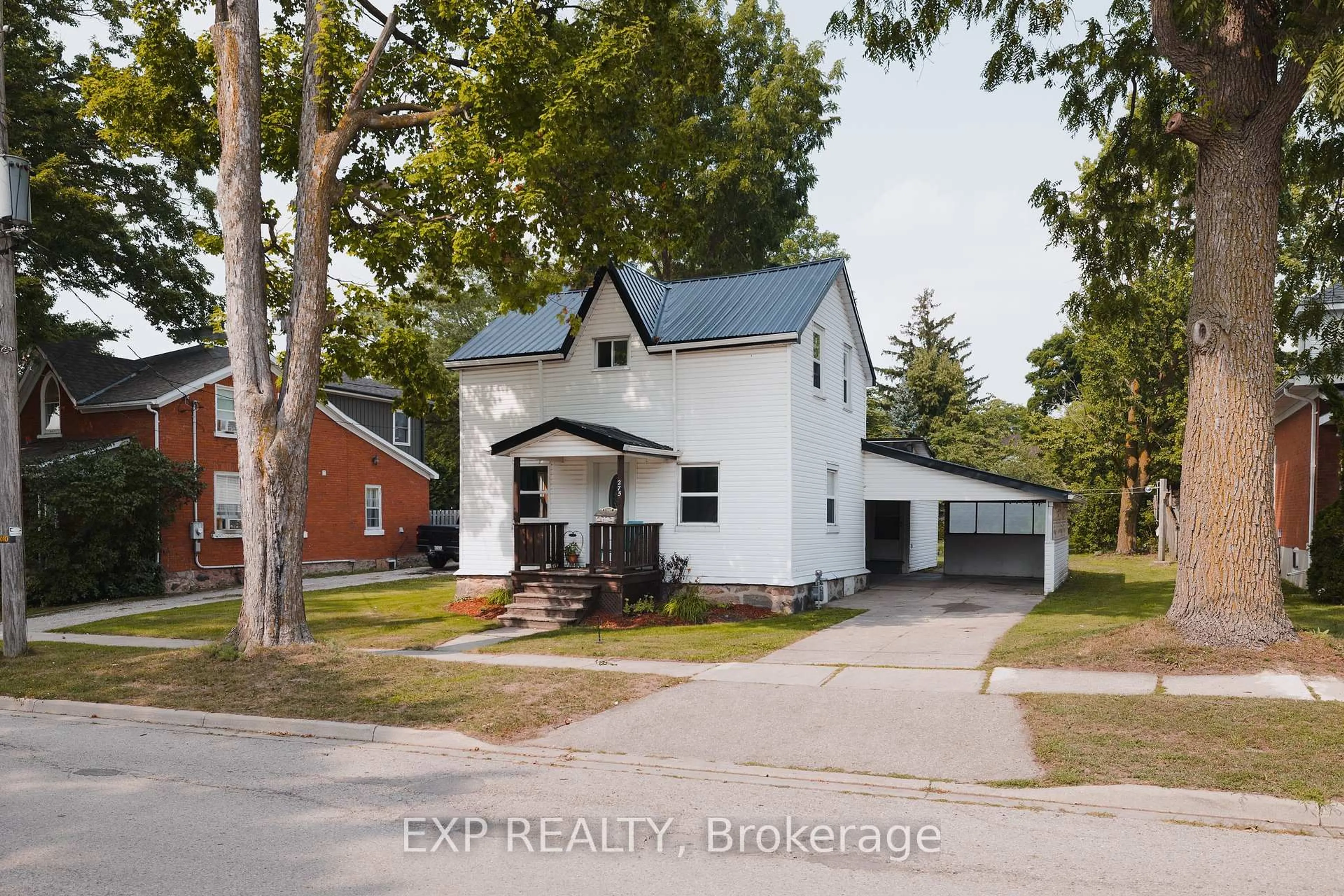 Unknown for 275 Clayton St, North Perth Ontario N4W 2E9