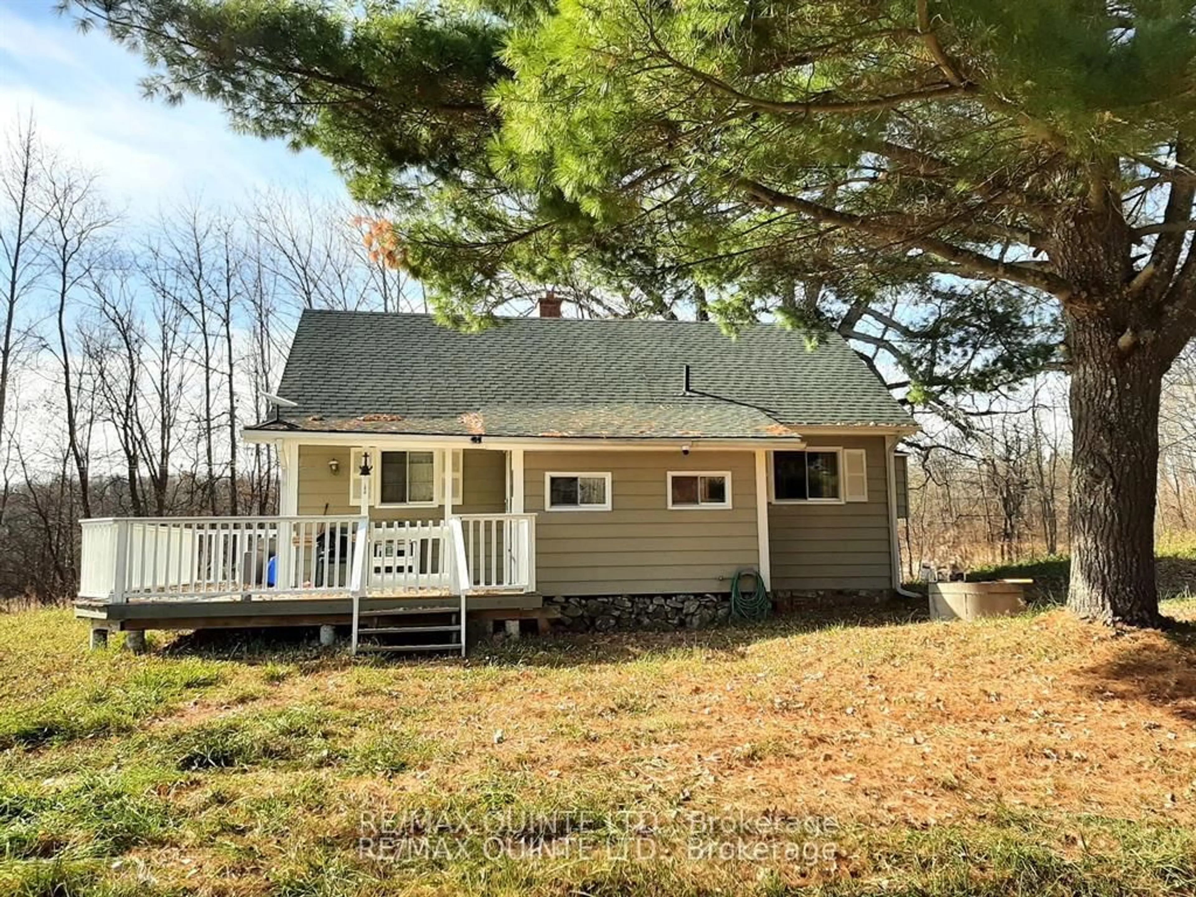 Home with vinyl exterior material, unknown for 1578 Cooper Rd, Madoc Ontario K0K 2K0