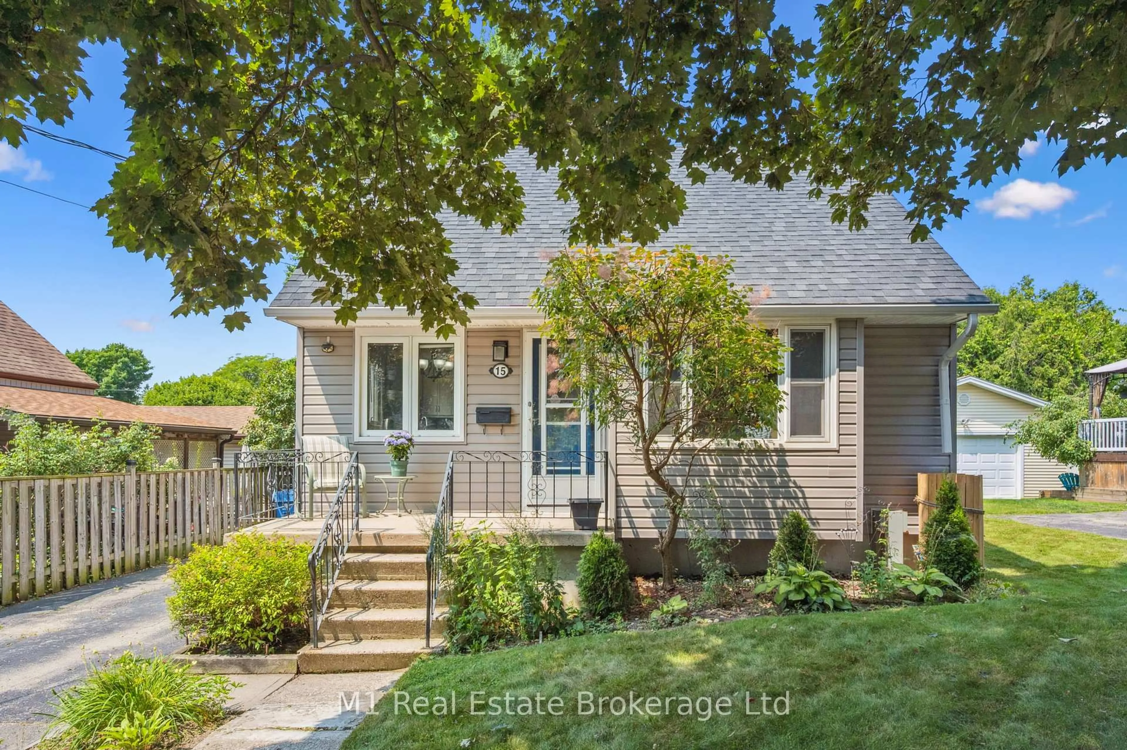 Unknown for 15 Gowdy Ave, Guelph Ontario N1H 2K6