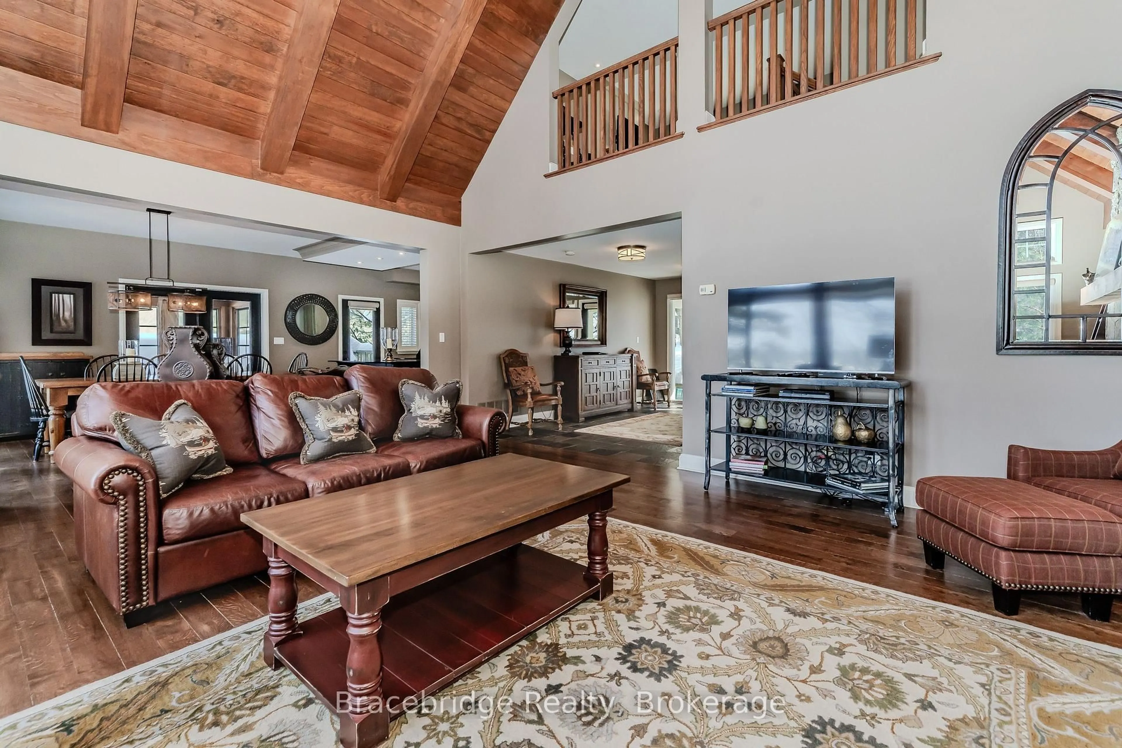 Living room with furniture, unknown for 3876 Muskoka Road 118 Highway #Water's Edge W1, Muskoka Lakes Ontario P0B 1J0