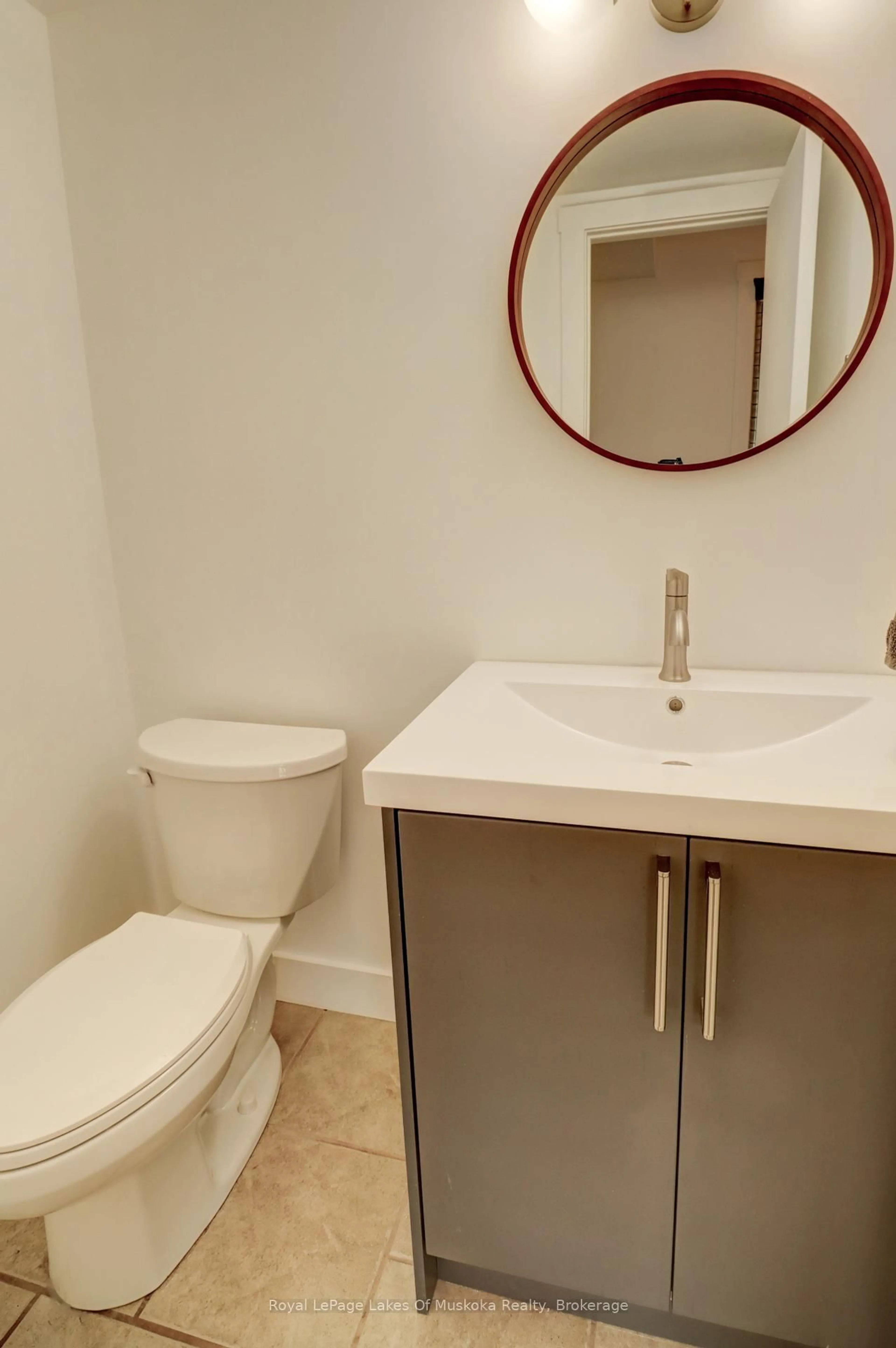 Standard bathroom, unknown for 1561 Hidden Valley Rd #8, Huntsville Ontario P1H 1A4