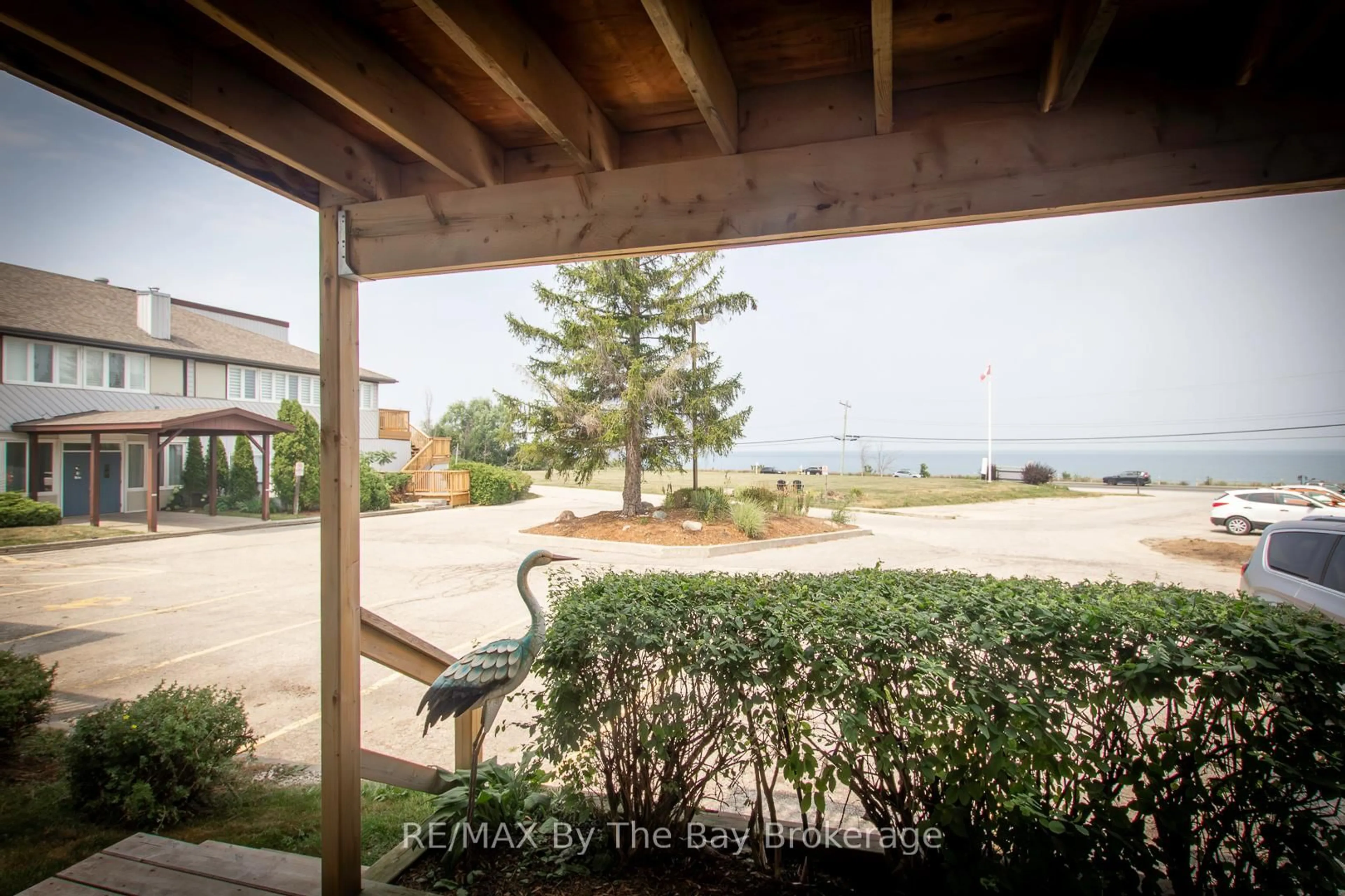 Patio, water/lake/river/ocean view for 209472 26 Highway ##29, Blue Mountains Ontario L9Y 0V3