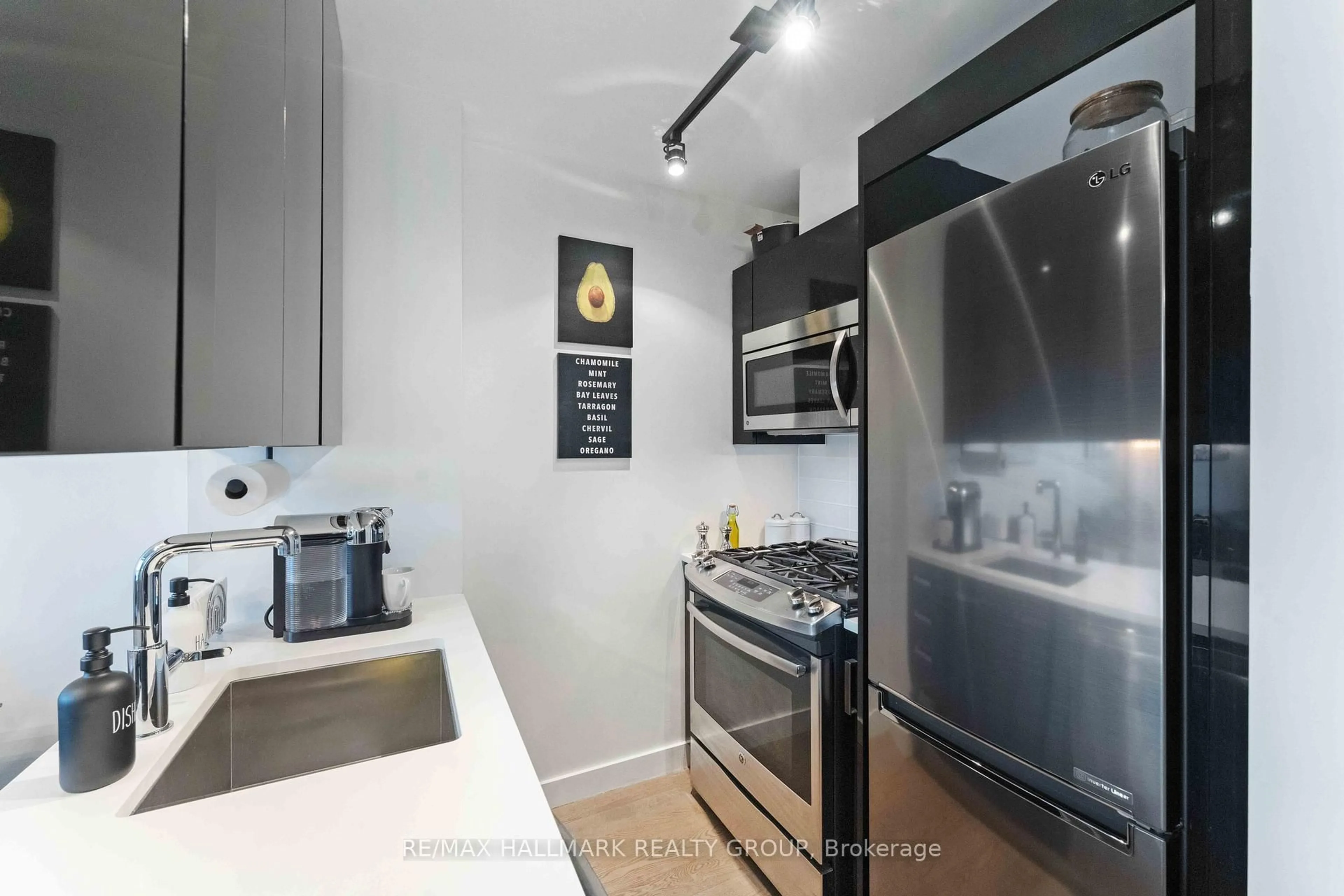 Unknown for 224 LYON St #903, Ottawa Ontario K1R 0C1