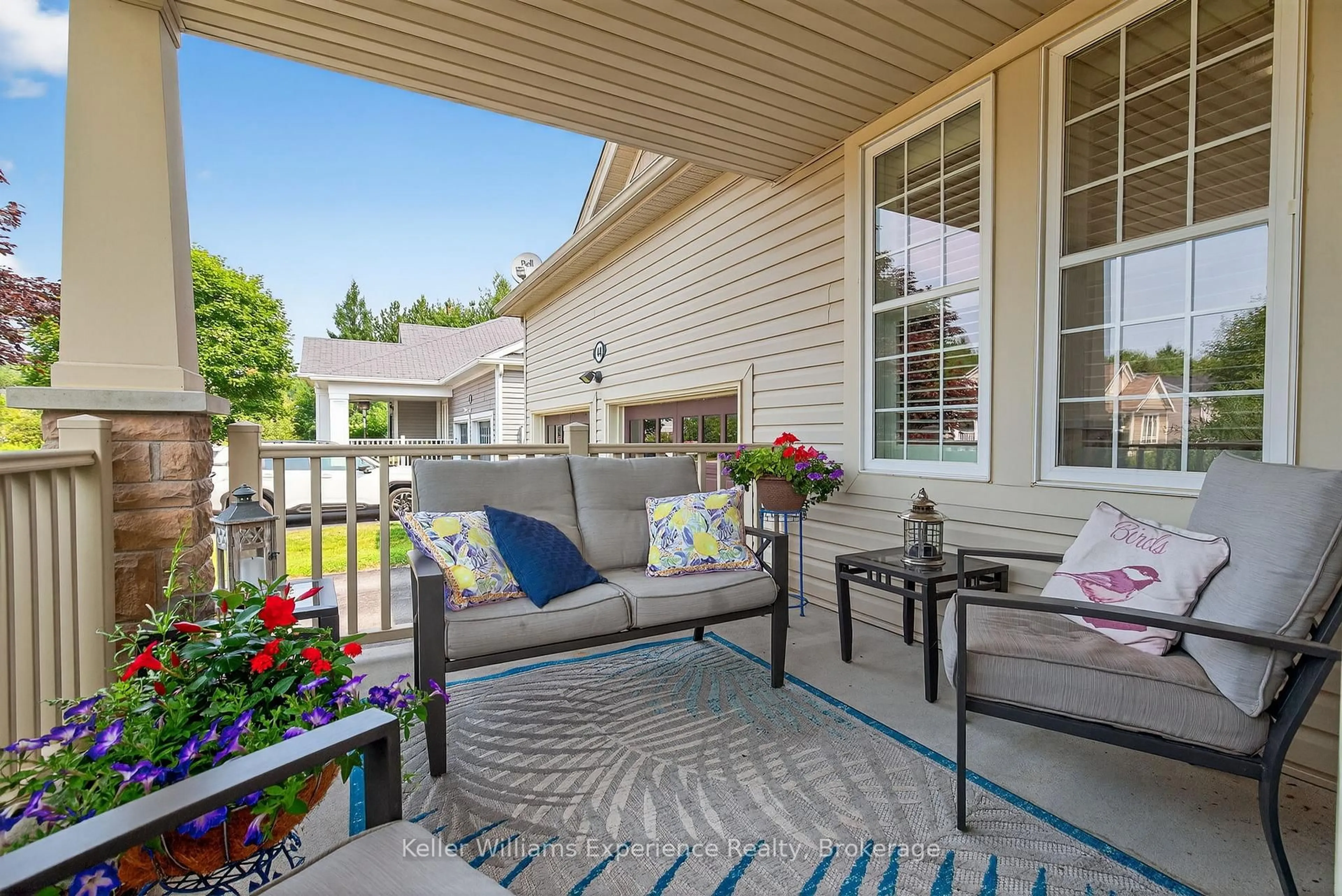 Patio, water/lake/river/ocean view for 44 Fieldstream Chse, Bracebridge Ontario P1L 0B2