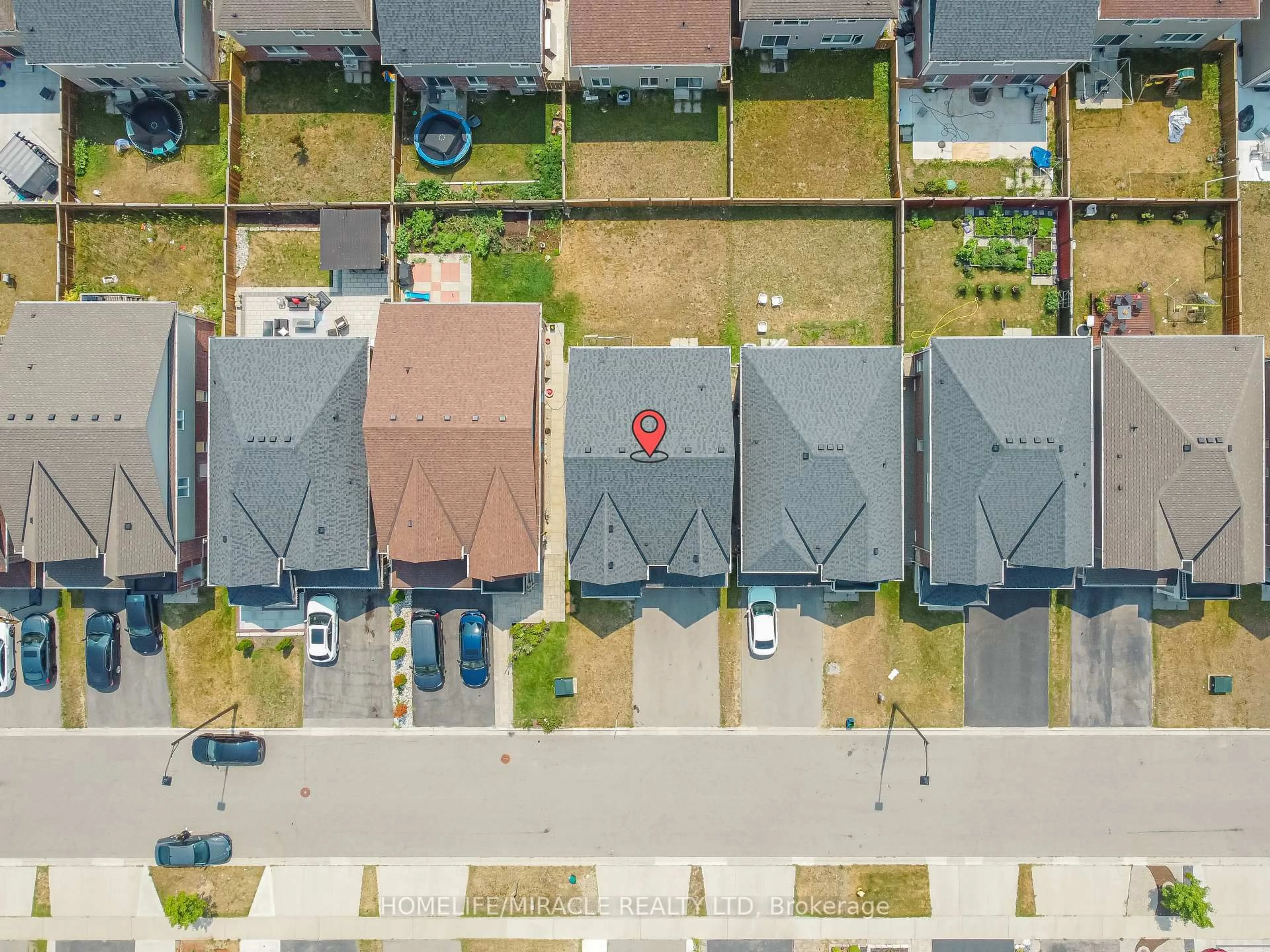 A pic from outside/outdoor area/front of a property/back of a property/a pic from drone, street for 24 Weatherall Ave, Cambridge Ontario N3H 0C4