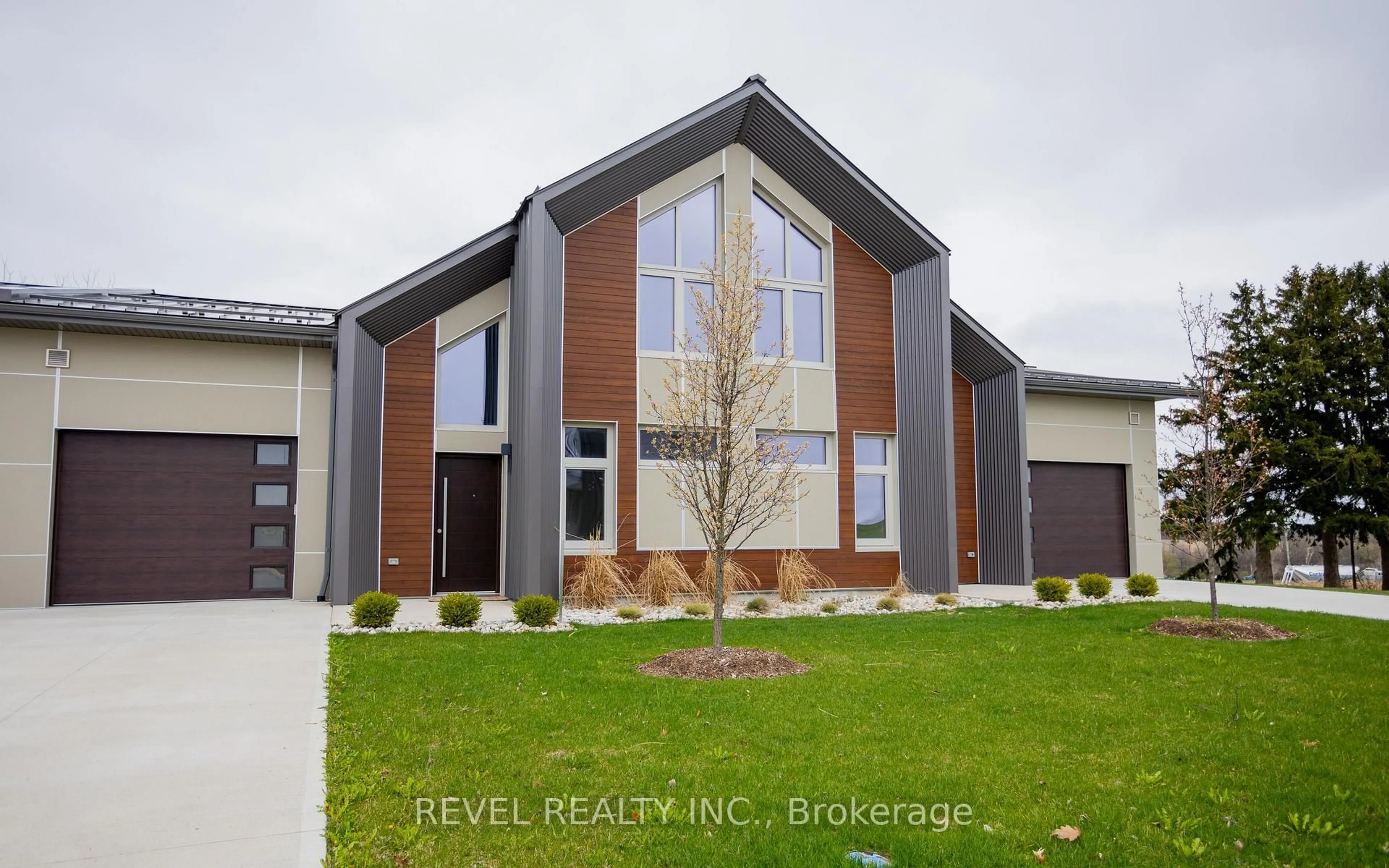 Home with brick exterior material, unknown for 92 Elgin St, Zorra Ontario N0J 1J0