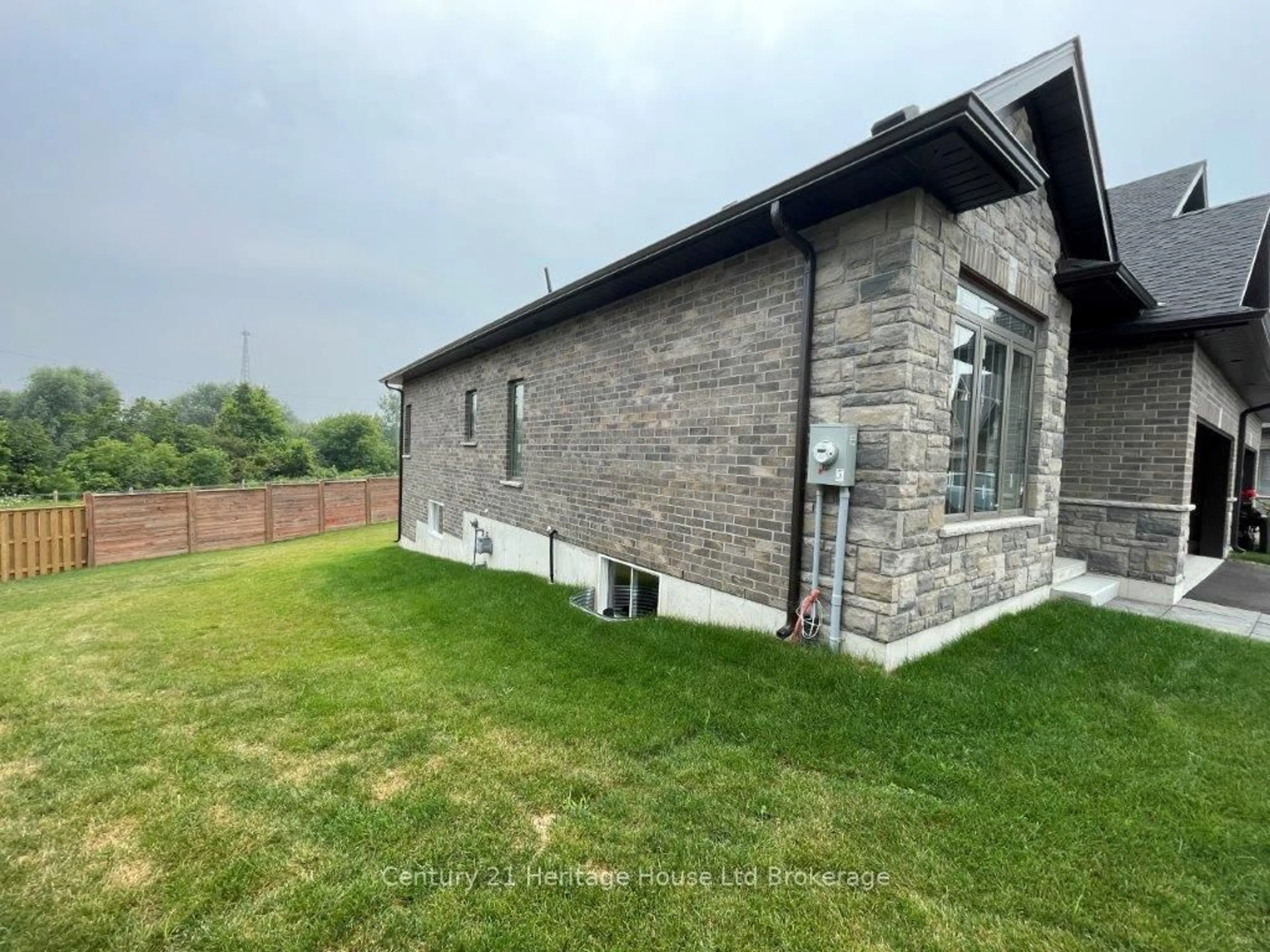 Home with brick exterior material, building for 46 MATHESON Cres, East Zorra-Tavistock Ontario N0J 1M0