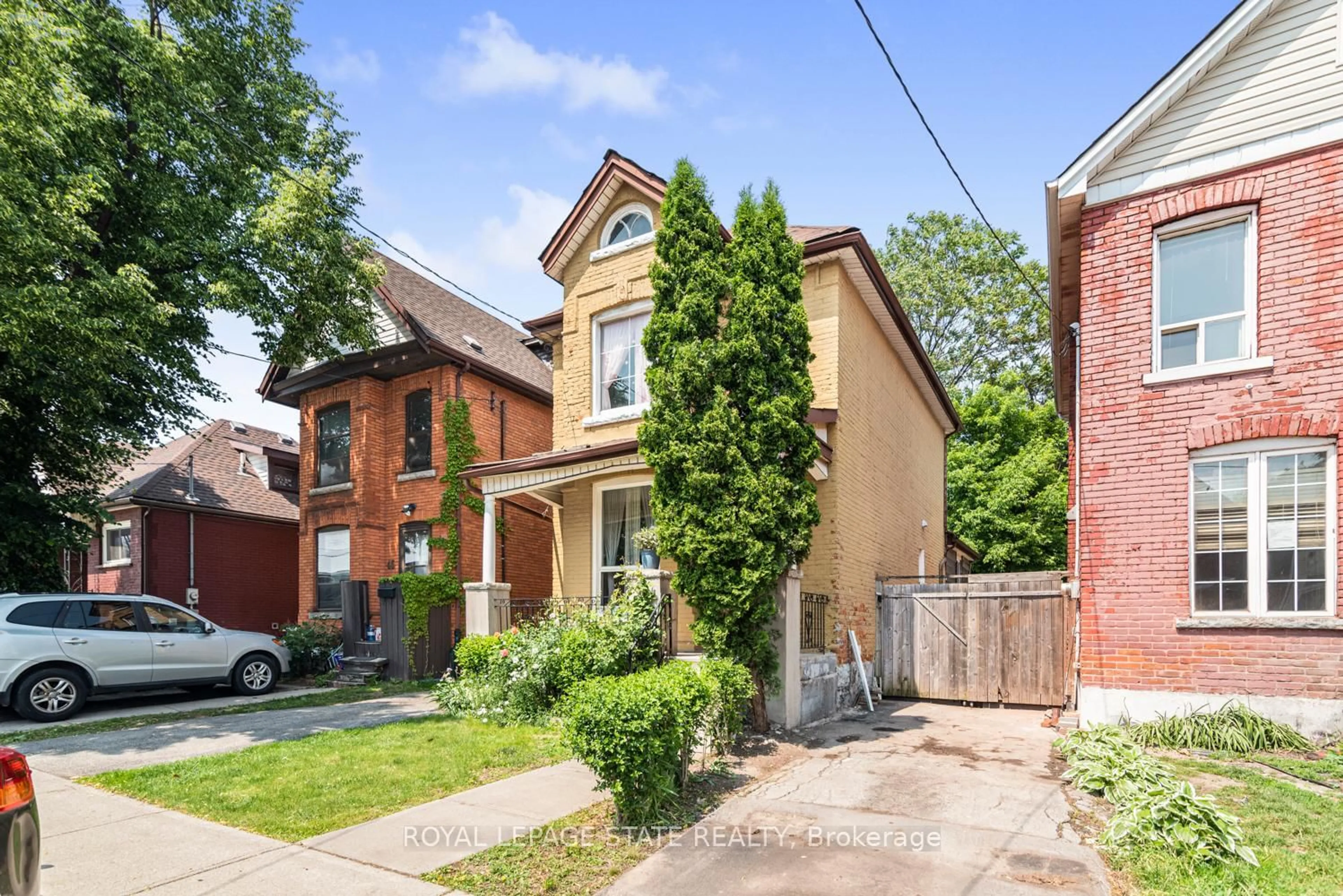 Home with brick exterior material, street for 47 Clyde St, Hamilton Ontario L8L 5R5