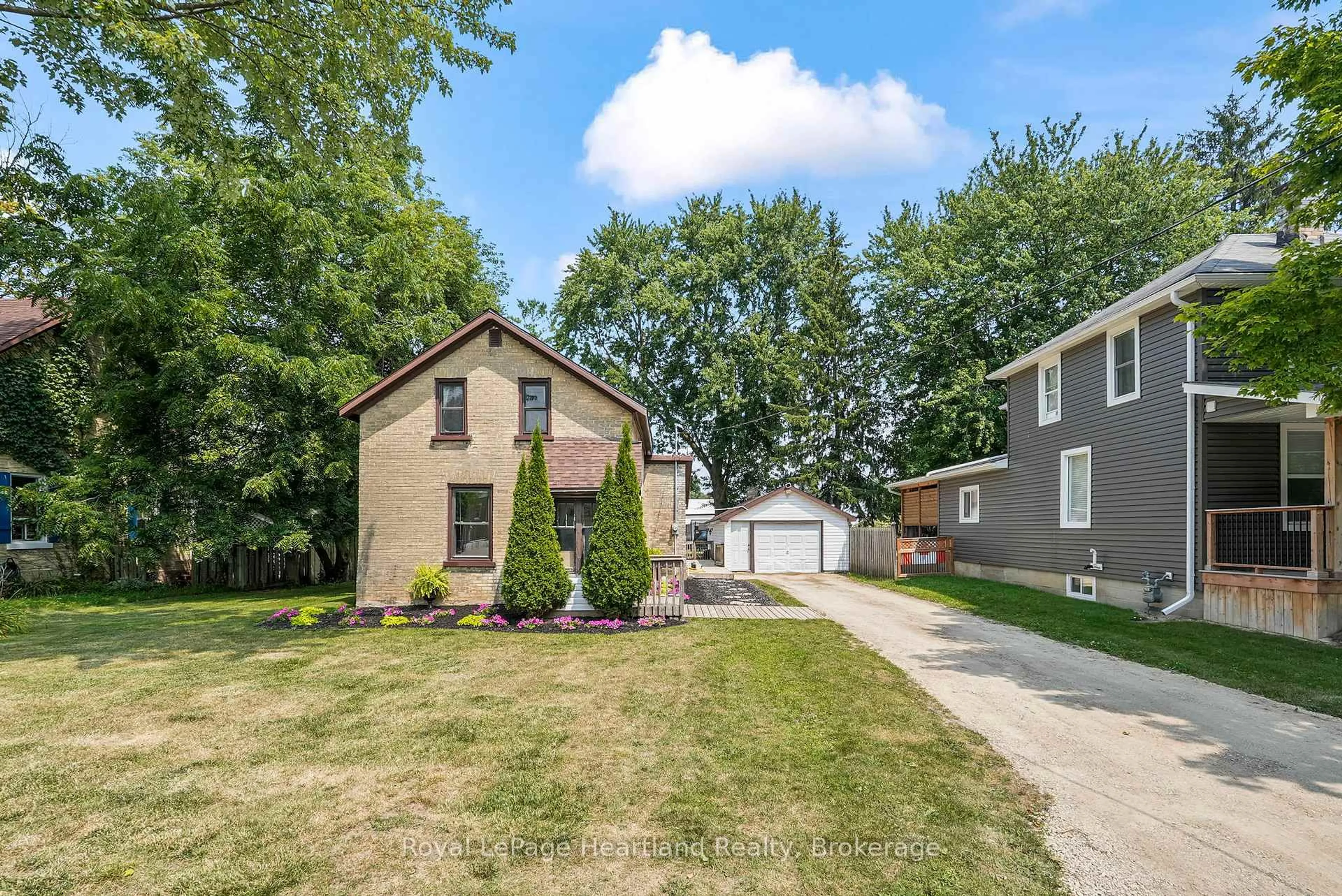 Home with vinyl exterior material, street for 67 ROBERTSON St, Minto Ontario N0G 1Z0