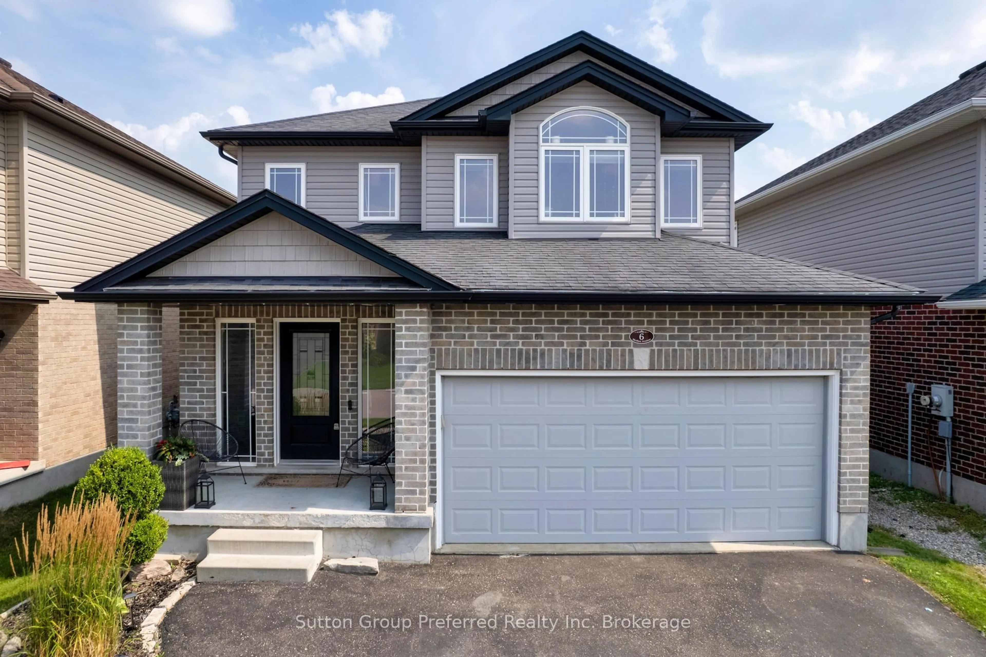 Home with brick exterior material, street for 6 Moffatt Ave, Ingersoll Ontario N5C 0B2