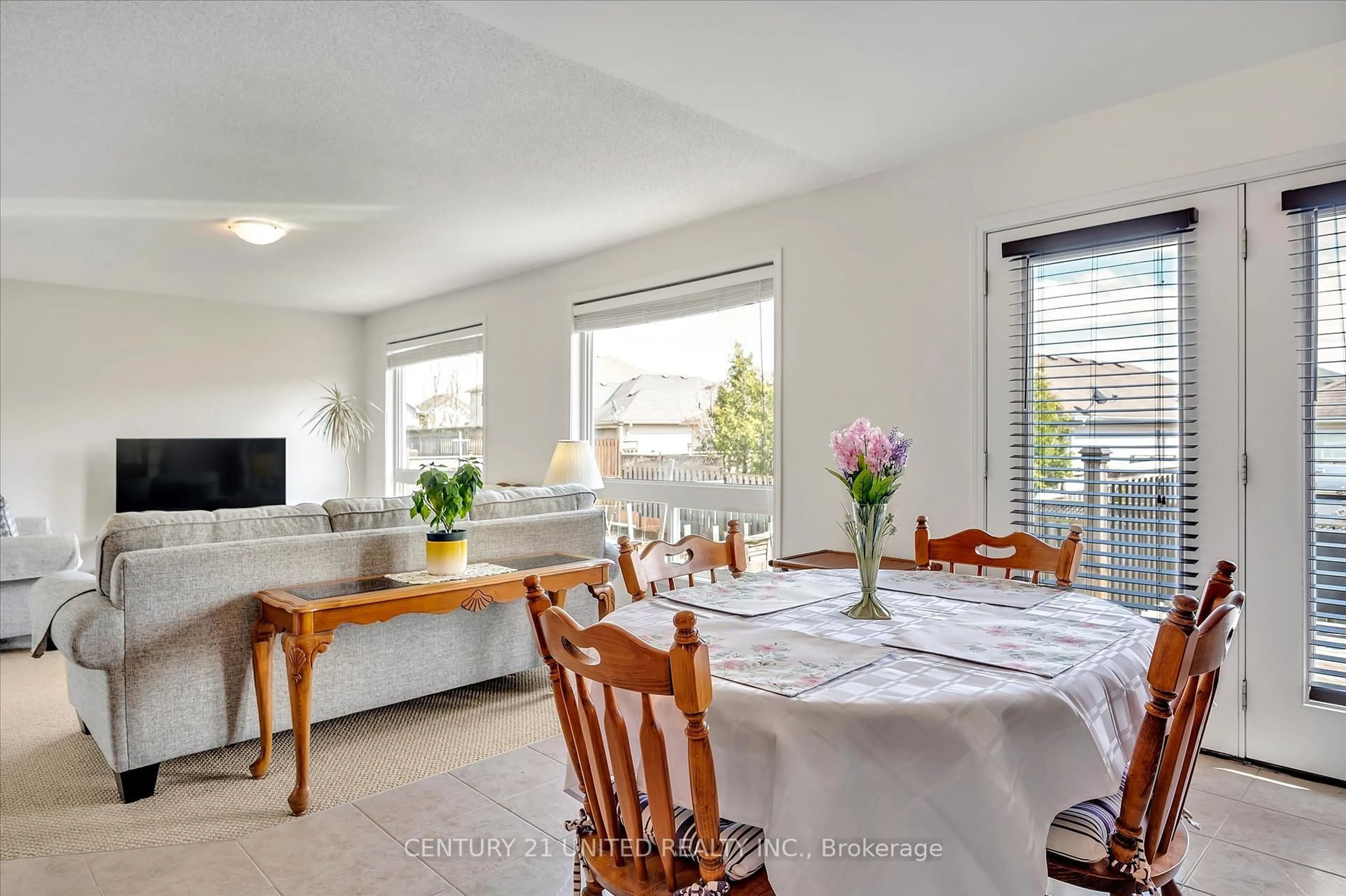 Dining room, unknown for 2691 Foxmeadow Rd, Peterborough East Ontario K9L 0A8
