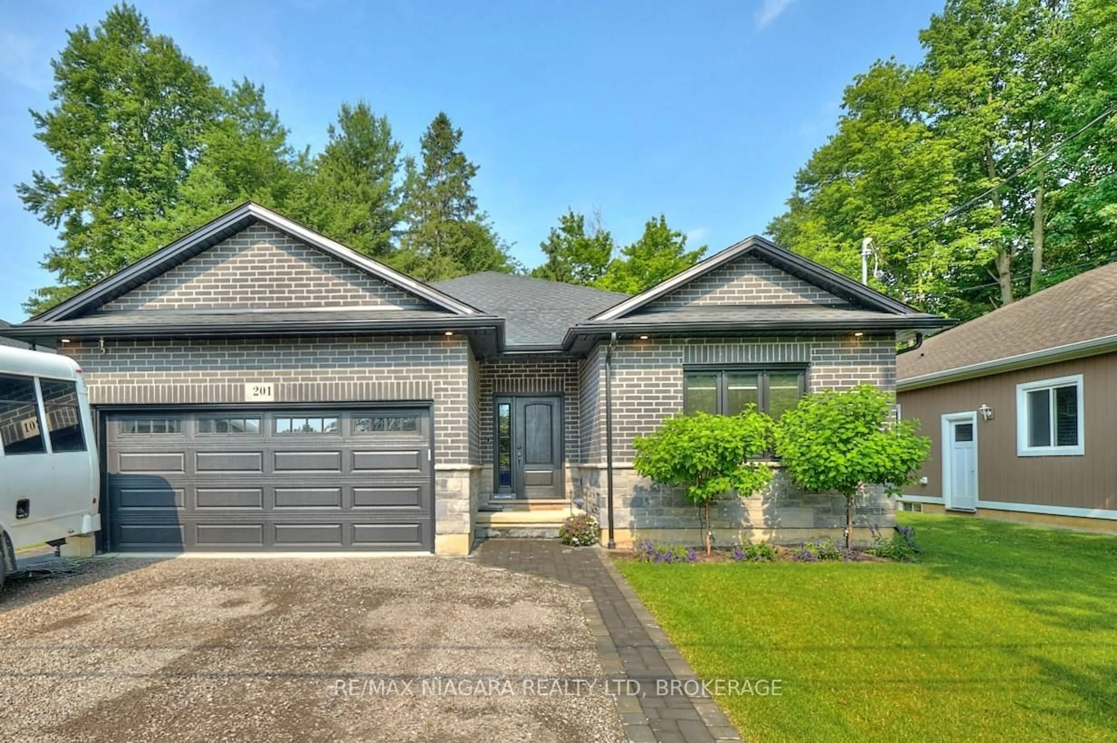 Home with brick exterior material, street for 201 Pleasant Ave, Fort Erie Ontario L0S 1N0