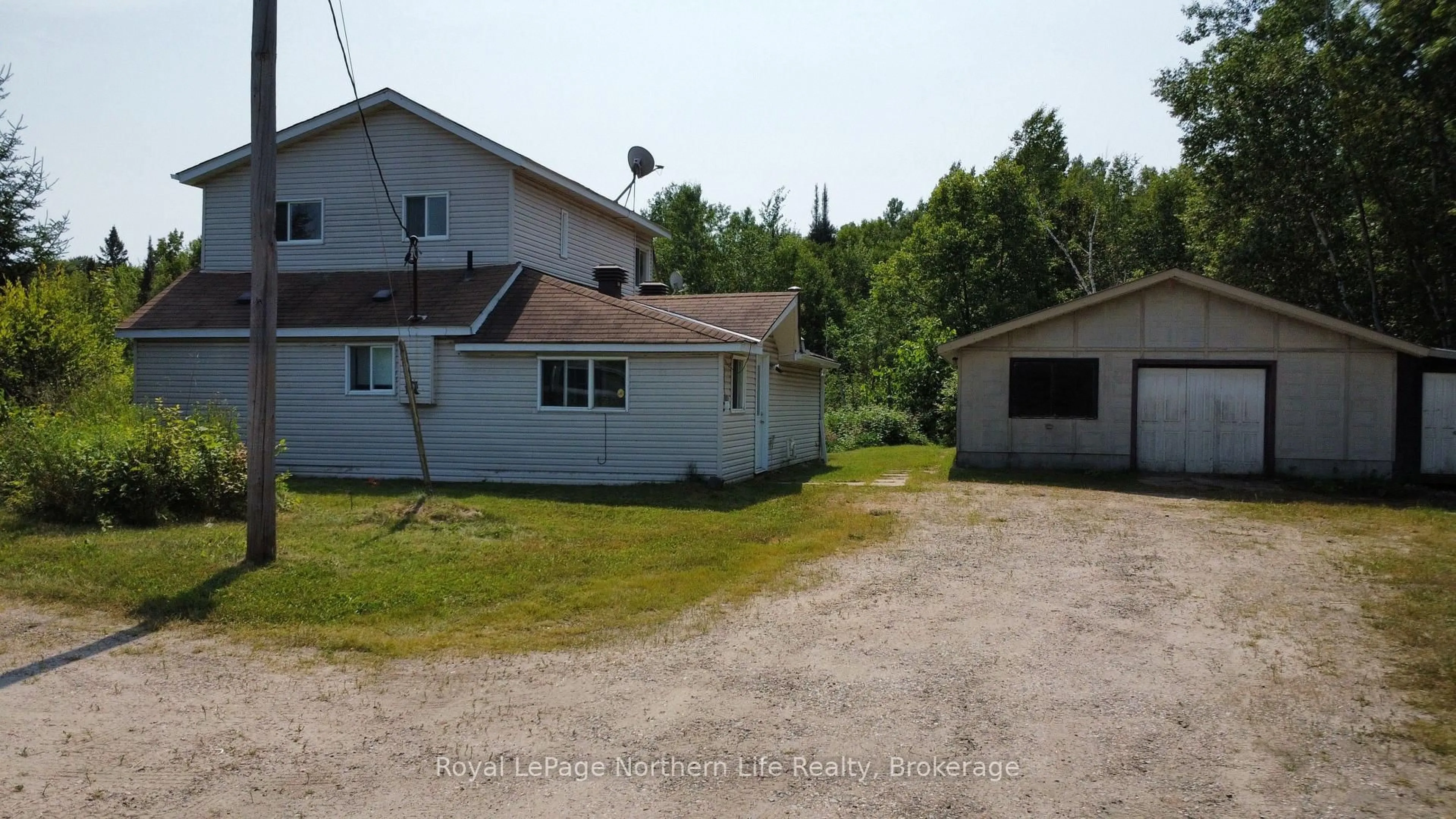 A pic from outside/outdoor area/front of a property/back of a property/a pic from drone, building for 202 Highway 17, Bonfield Ontario P1B 8G4