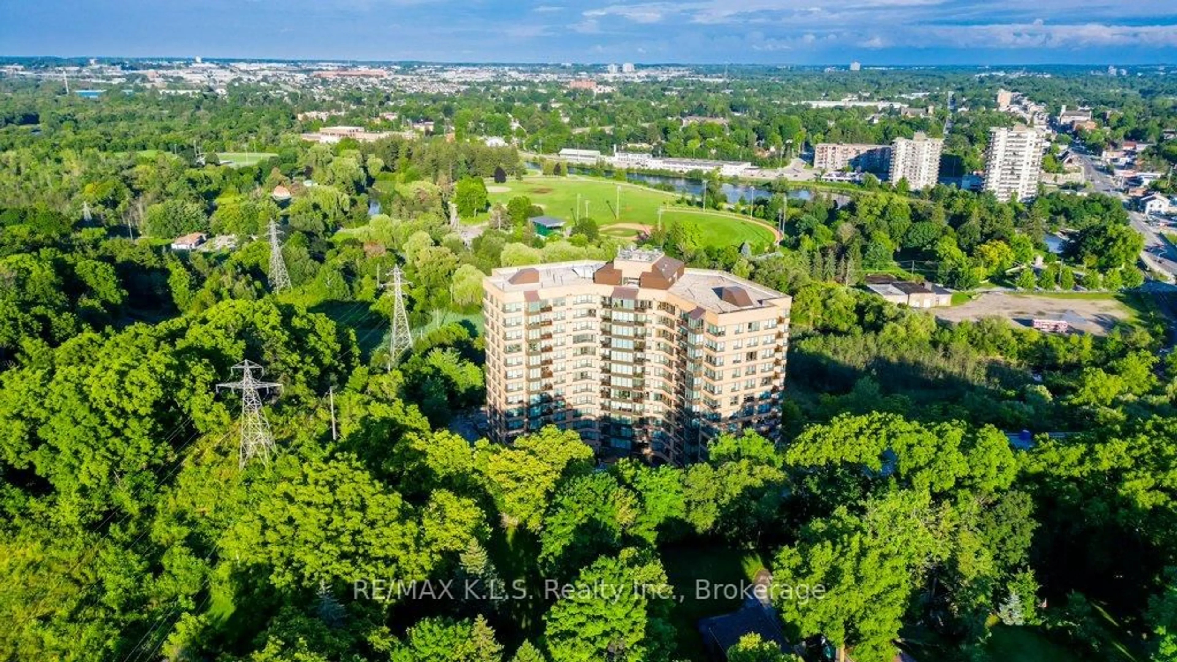 A pic from outside/outdoor area/front of a property/back of a property/a pic from drone, unknown for 237 King St #407, Cambridge Ontario N3H 5L2