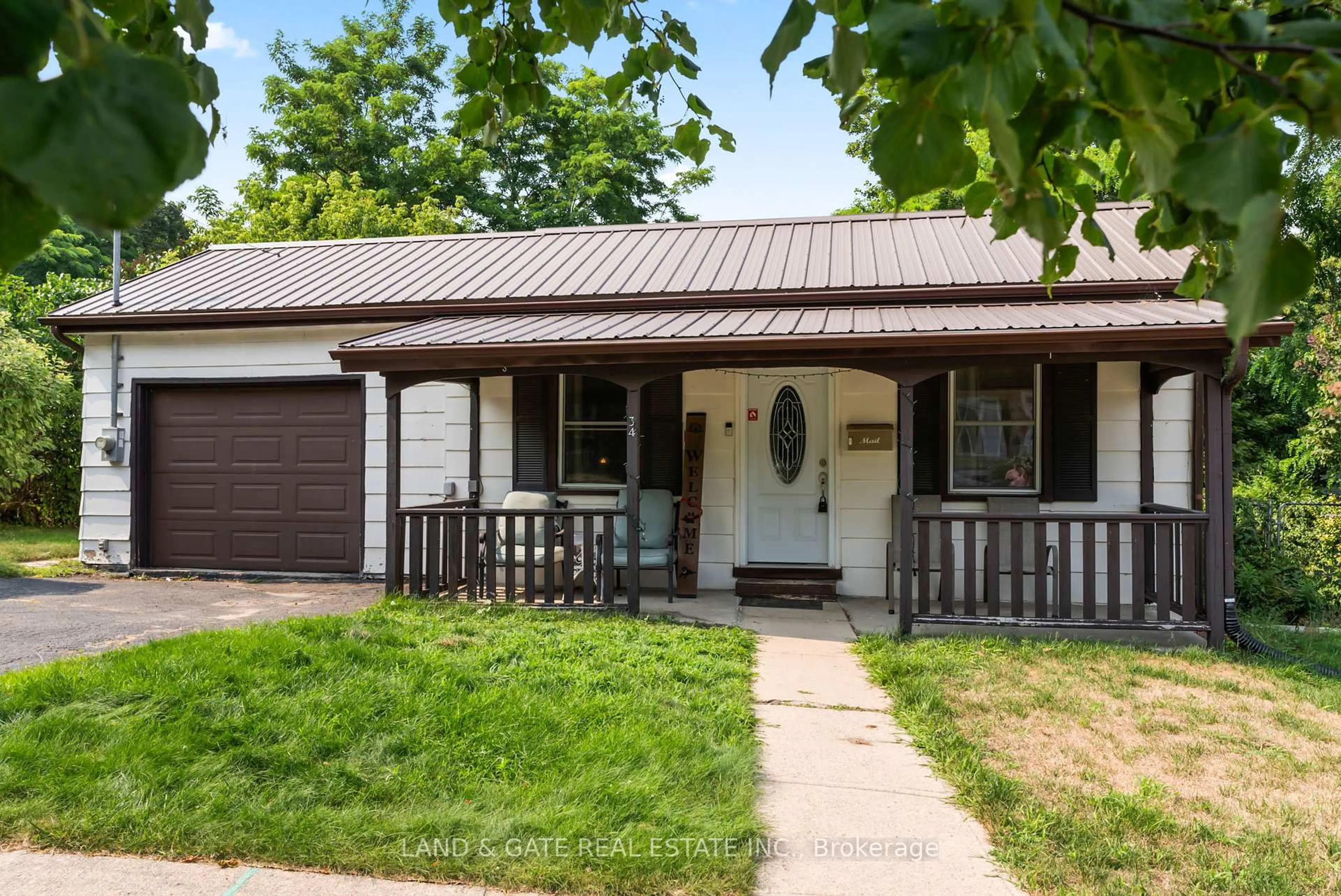 Home with vinyl exterior material, street for 34 Sherbourne St, Port Hope Ontario L1A 1H2