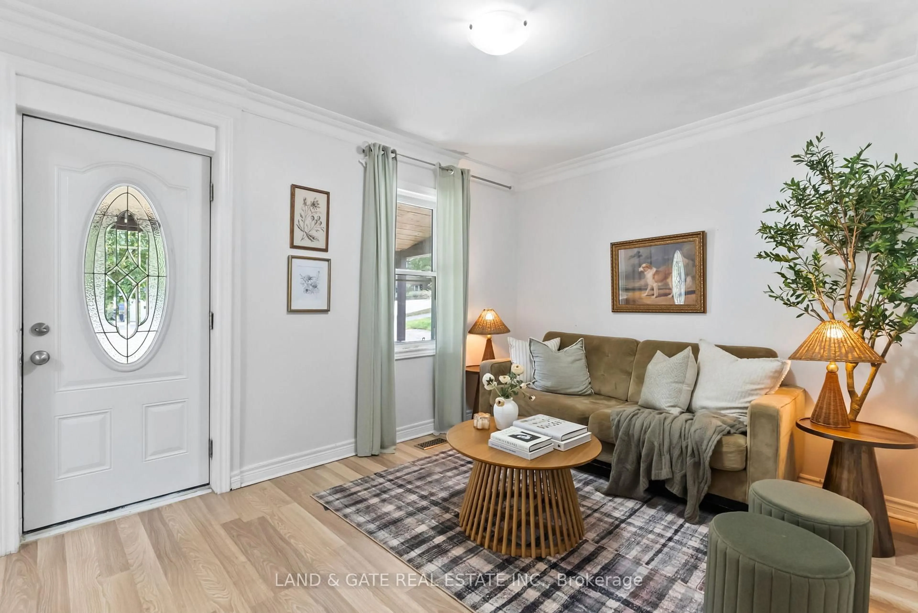 Living room with furniture, unknown for 34 Sherbourne St, Port Hope Ontario L1A 1H2