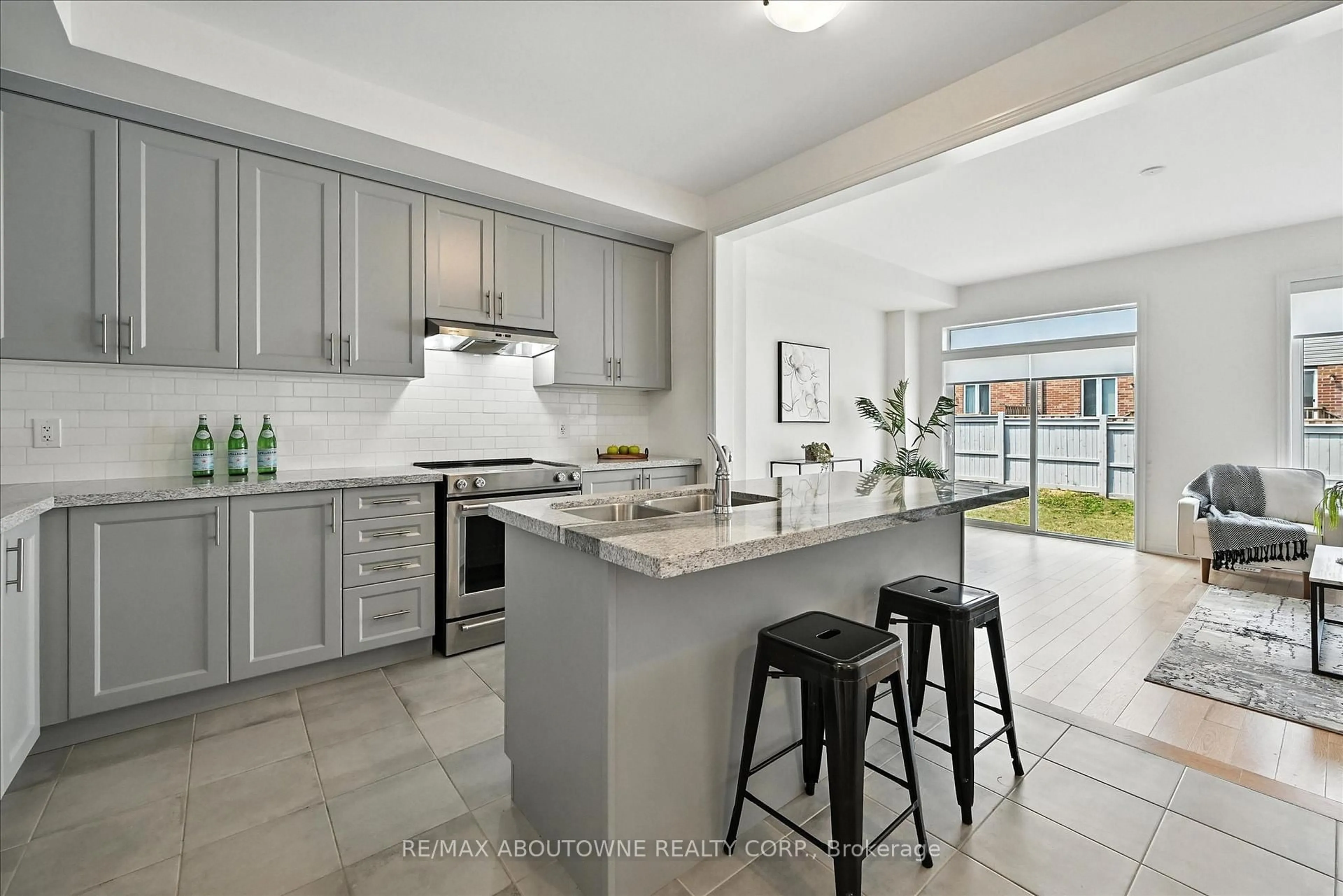 Open concept kitchen, ceramic/tile floor for 353 Raymond Rd, Hamilton Ontario L9K 0J8