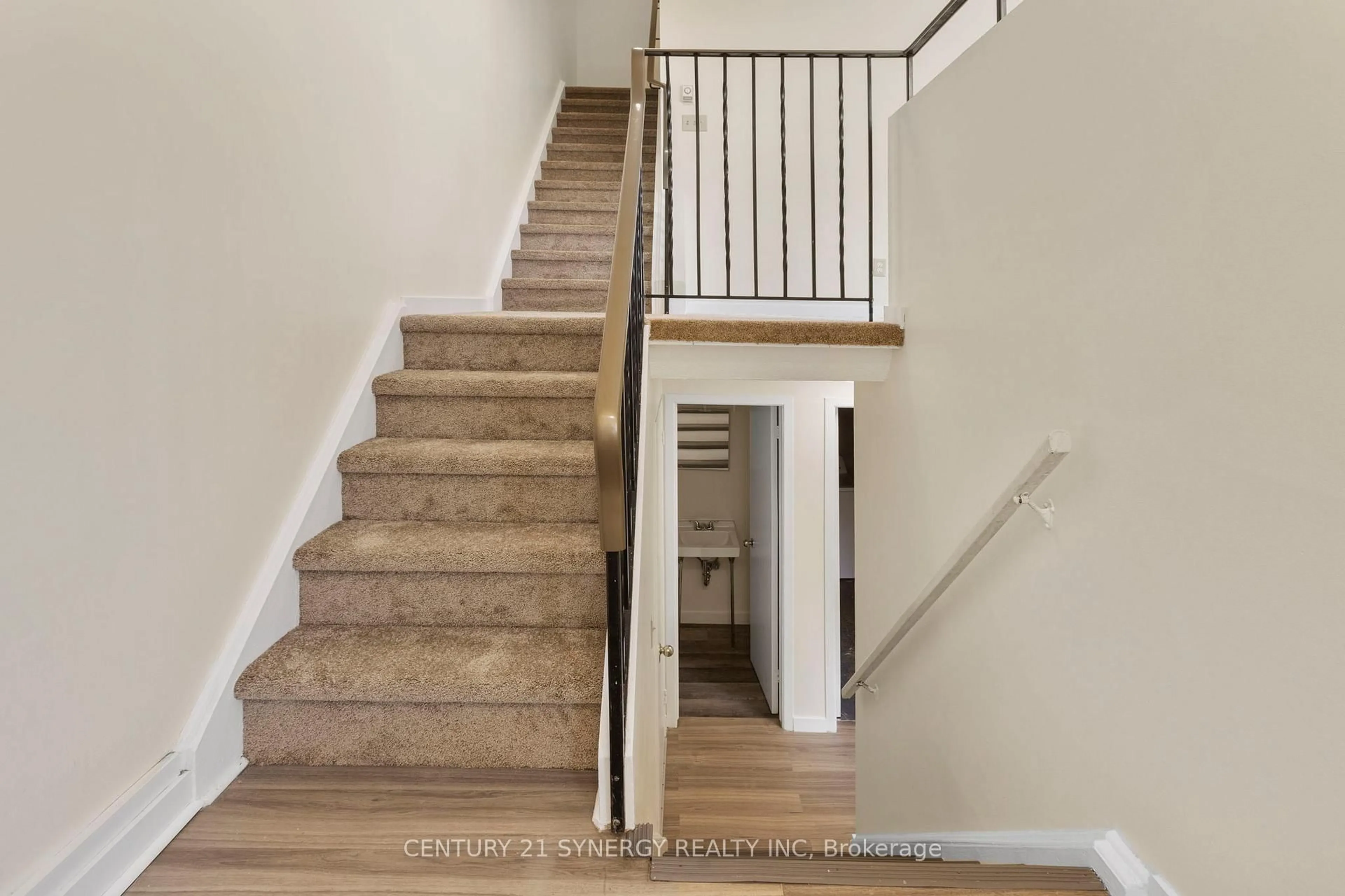 Stairs for 26B SONNET Cres, Ottawa Ontario K2H 8W7