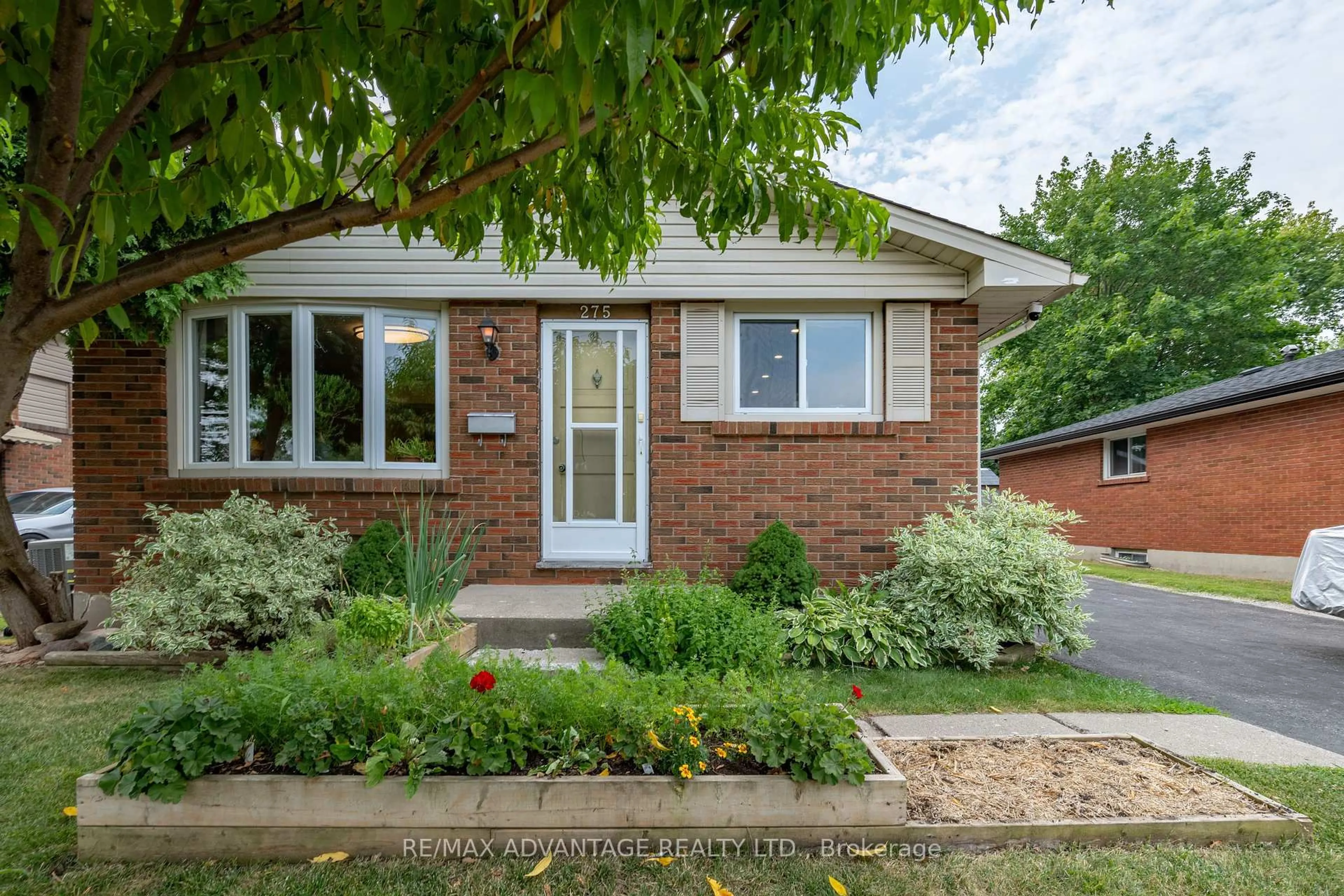 Home with brick exterior material, street for 275 Admiral Dr, London East Ontario N5V 1J2