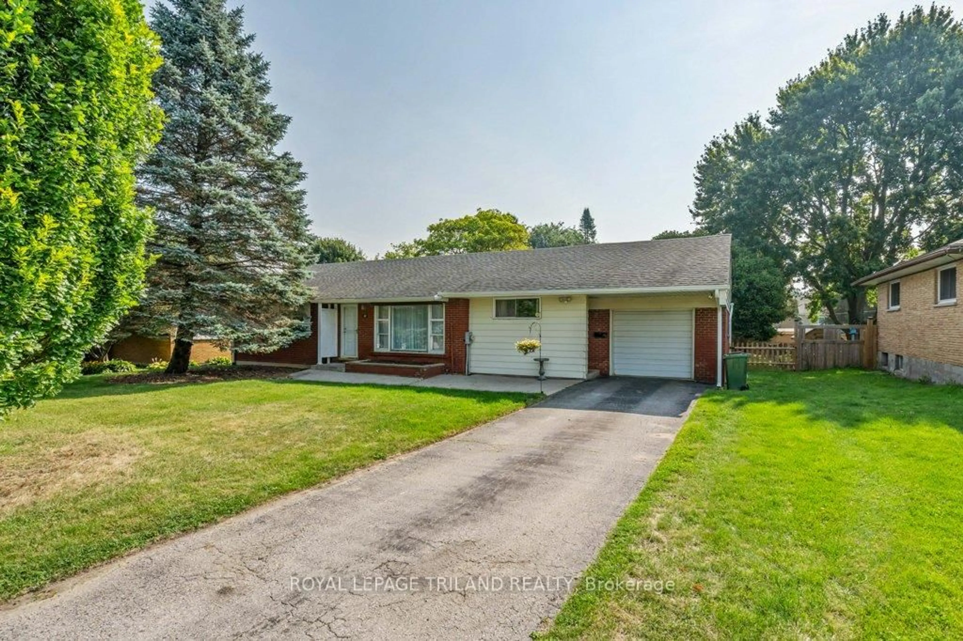 Unknown for 15 Dalewood Dr, St. Thomas Ontario N5P 3H8