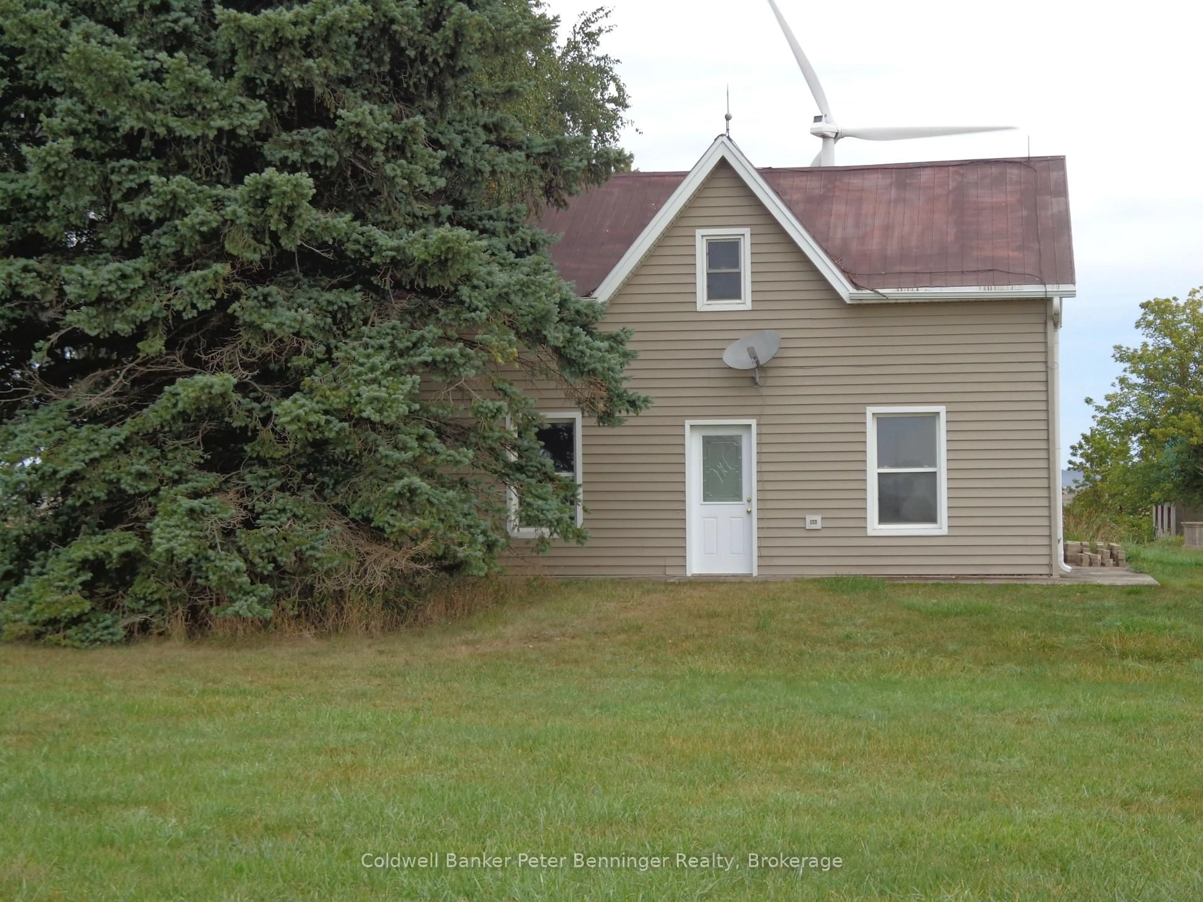 A pic from outside/outdoor area/front of a property/back of a property/a pic from drone, unknown for 1224 Concession 10 Concession, Kincardine Ontario N0G 2N0