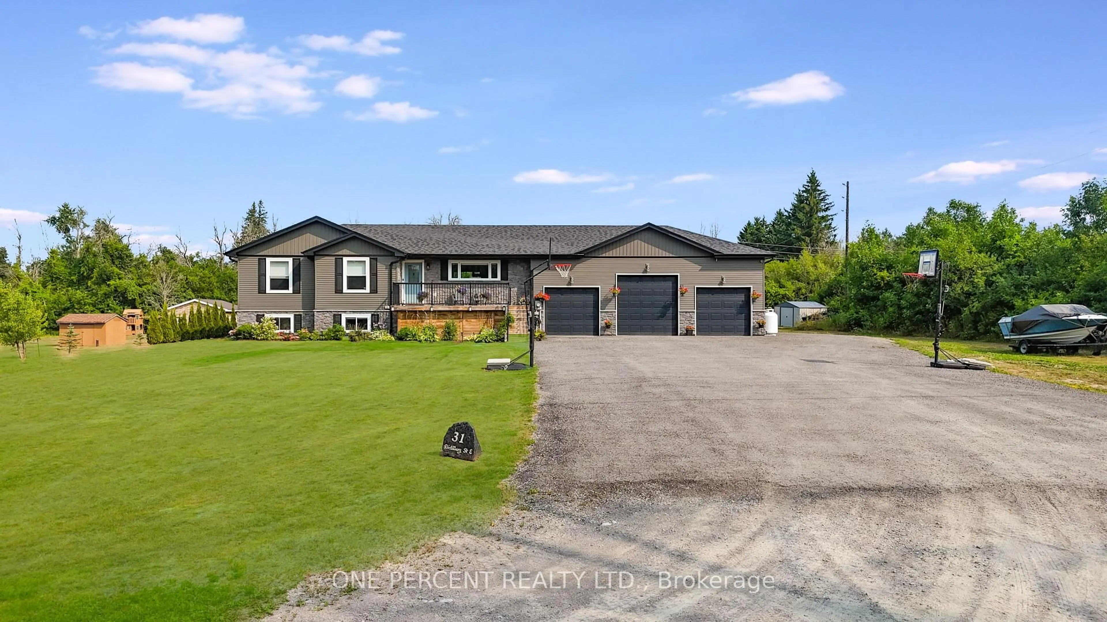 A pic from outside/outdoor area/front of a property/back of a property/a pic from drone, street for 31 Distillery St, Kawartha Lakes Ontario K0L 2W0