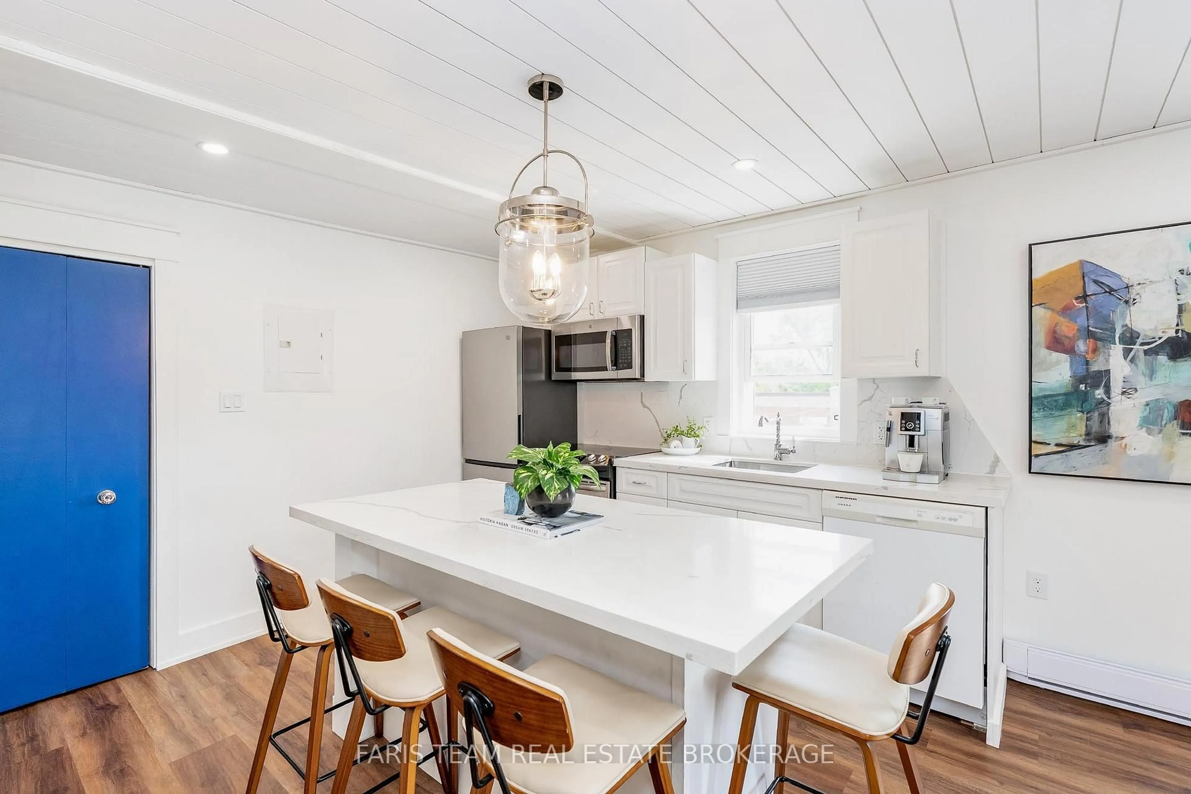 Open concept kitchen, unknown for 110 Sykes St #303, Meaford Ontario N4L 1S6