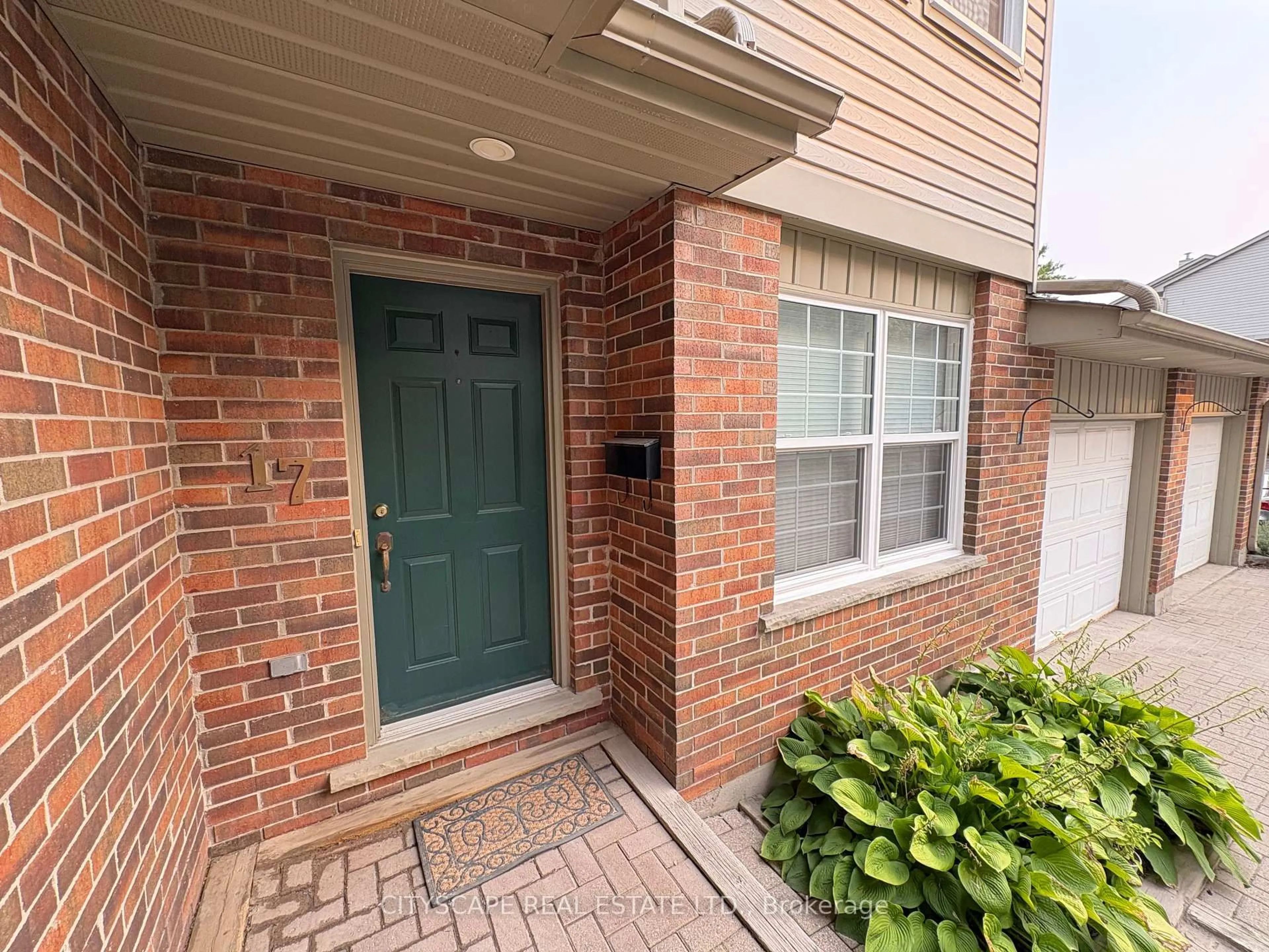 Unknown for 250 Keats Way #17, Waterloo Ontario N2L 6J5
