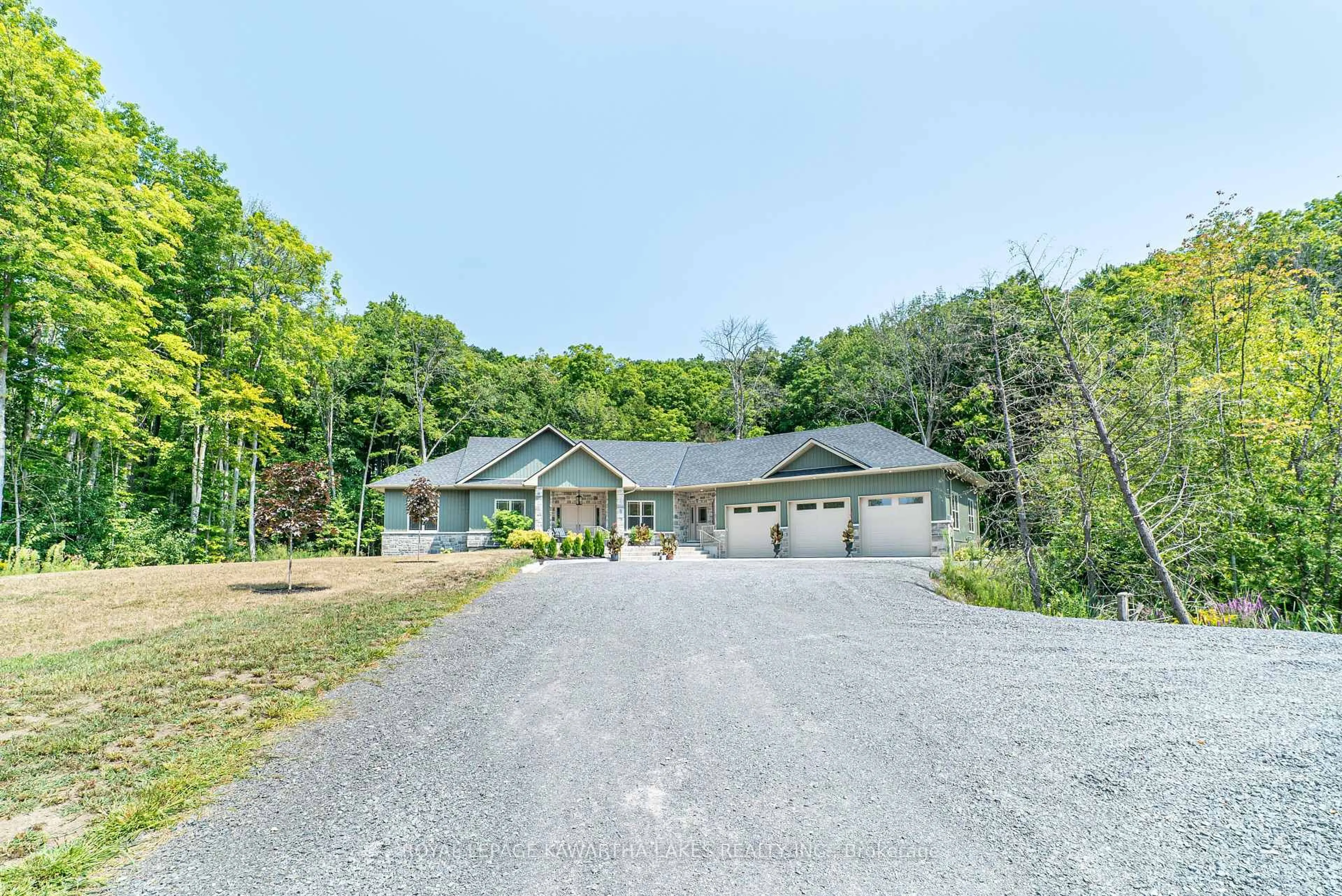A pic from outside/outdoor area/front of a property/back of a property/a pic from drone, unknown for 18 New Pierce Dr, Stirling Ontario K0K 3E0