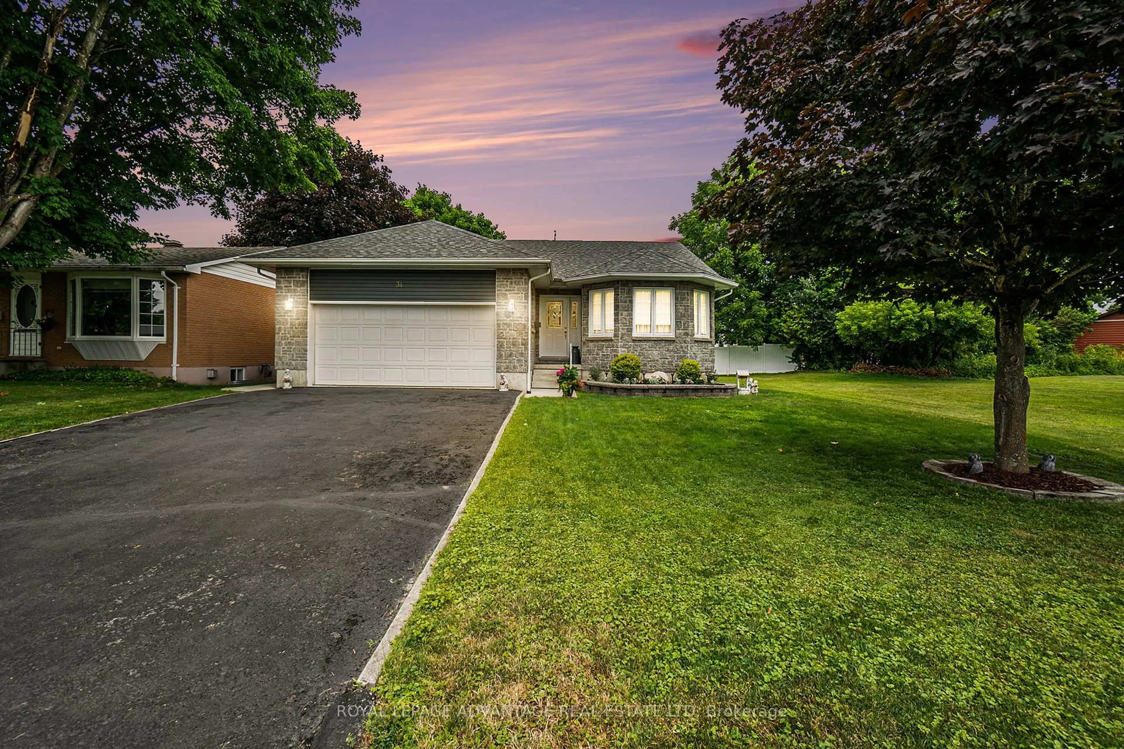 A pic from outside/outdoor area/front of a property/back of a property/a pic from drone, street for 31 George Ave, Perth Ontario K7H 2Z1