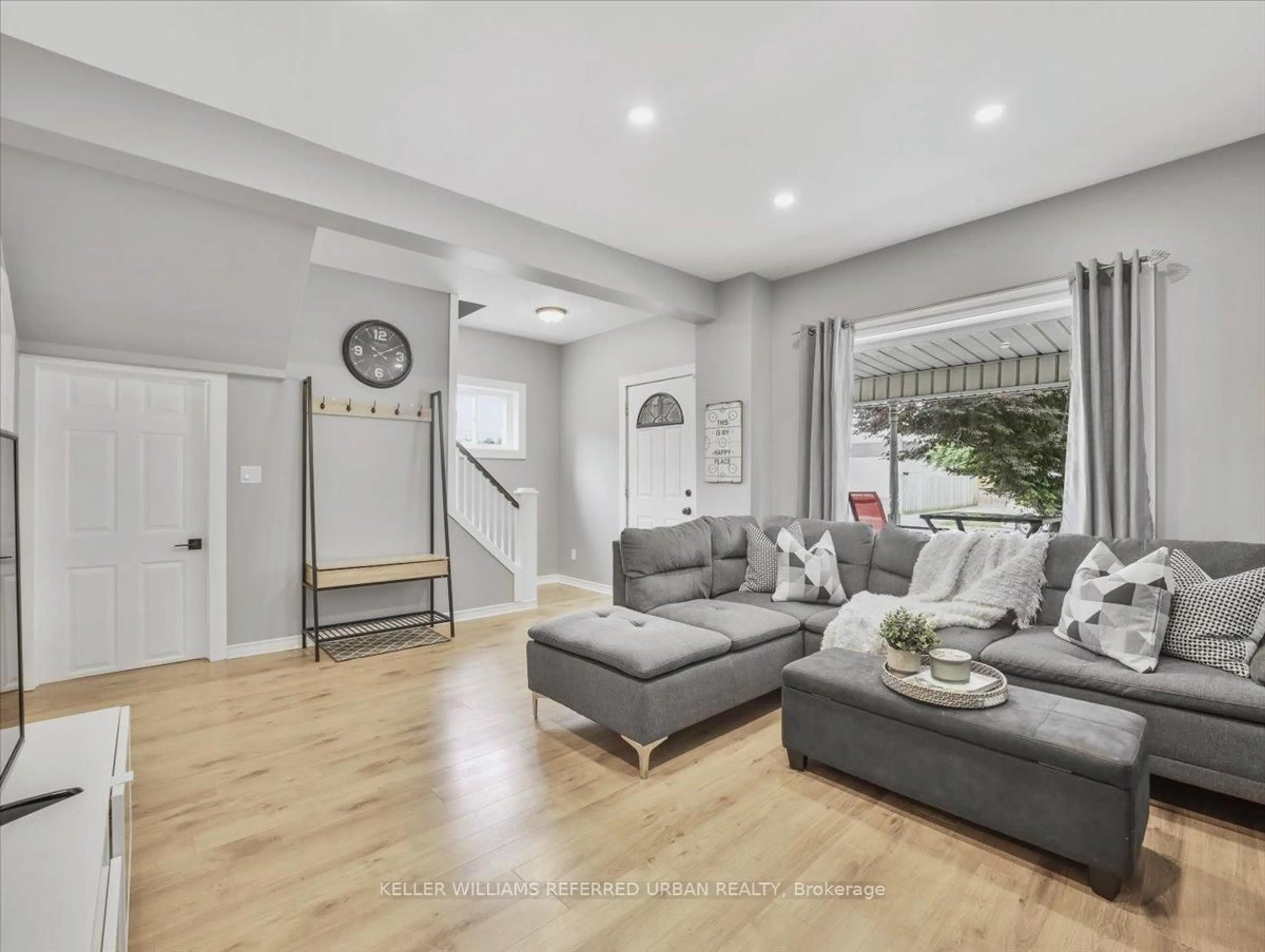 Living room with furniture, unknown for 5 Hill Ave, Brantford Ontario N3R 4G8