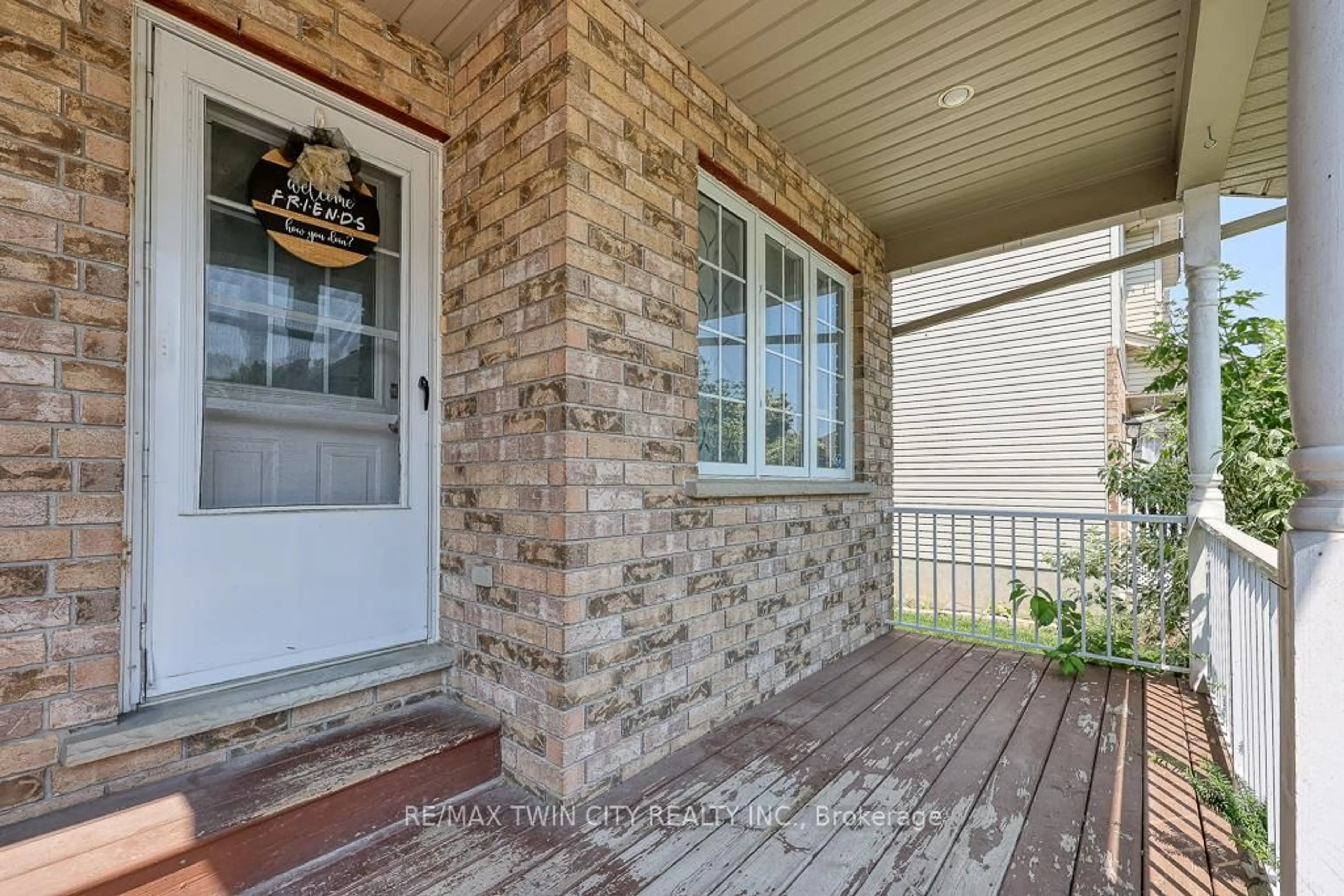 Indoor entryway for 149 Snyder's Rd #9, Wilmot Ontario N3A 2V4