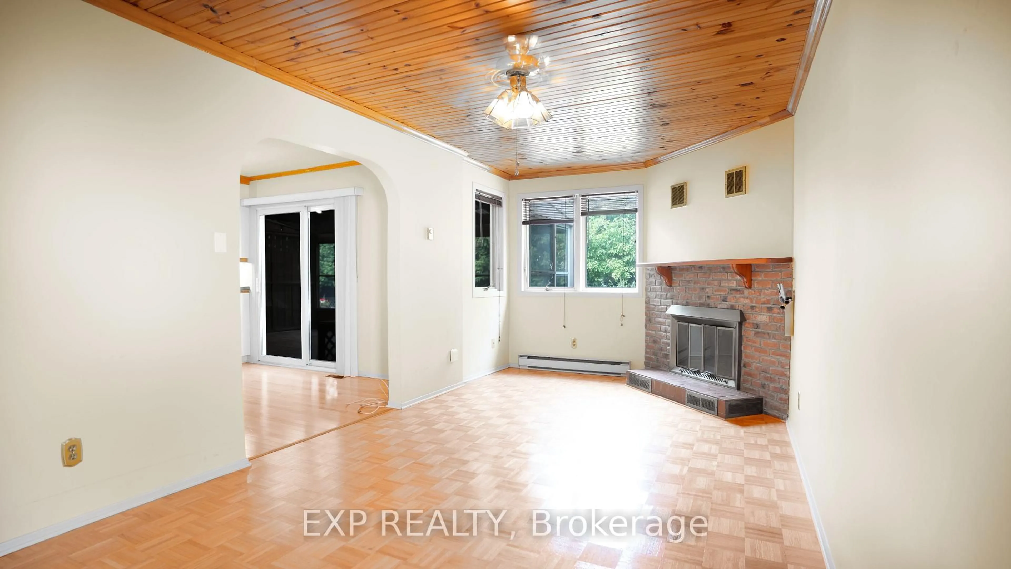 A pic of a room for 165 McClellan Rd, Ottawa Ontario K2H 5V7
