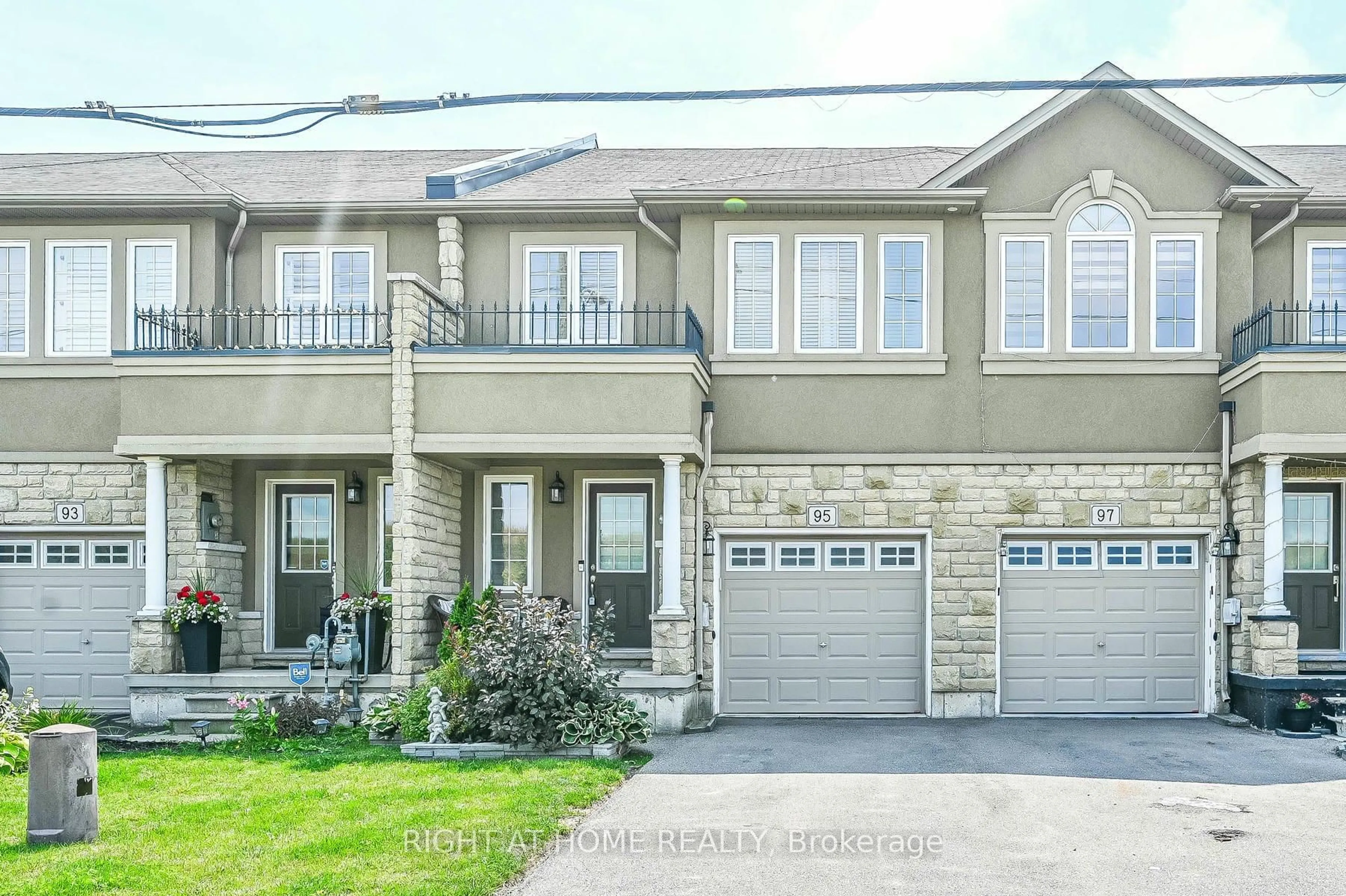 Unknown for 95 Penny Lane, Hamilton Ontario L8J 0E3