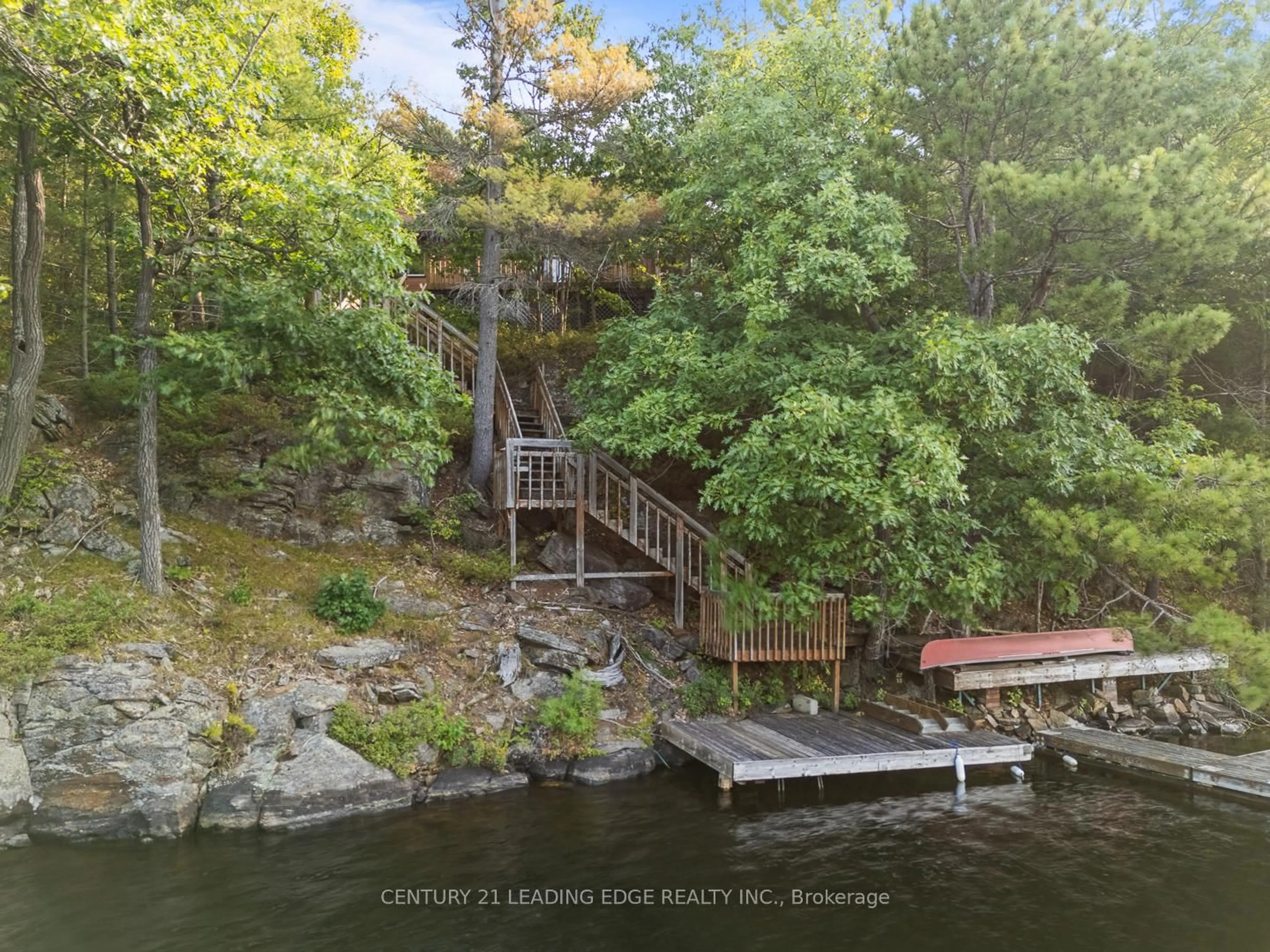 A pic from outside/outdoor area/front of a property/back of a property/a pic from drone, water/lake/river/ocean view for 764 Peninsula Rd, Gravenhurst Ontario P0E 1G0