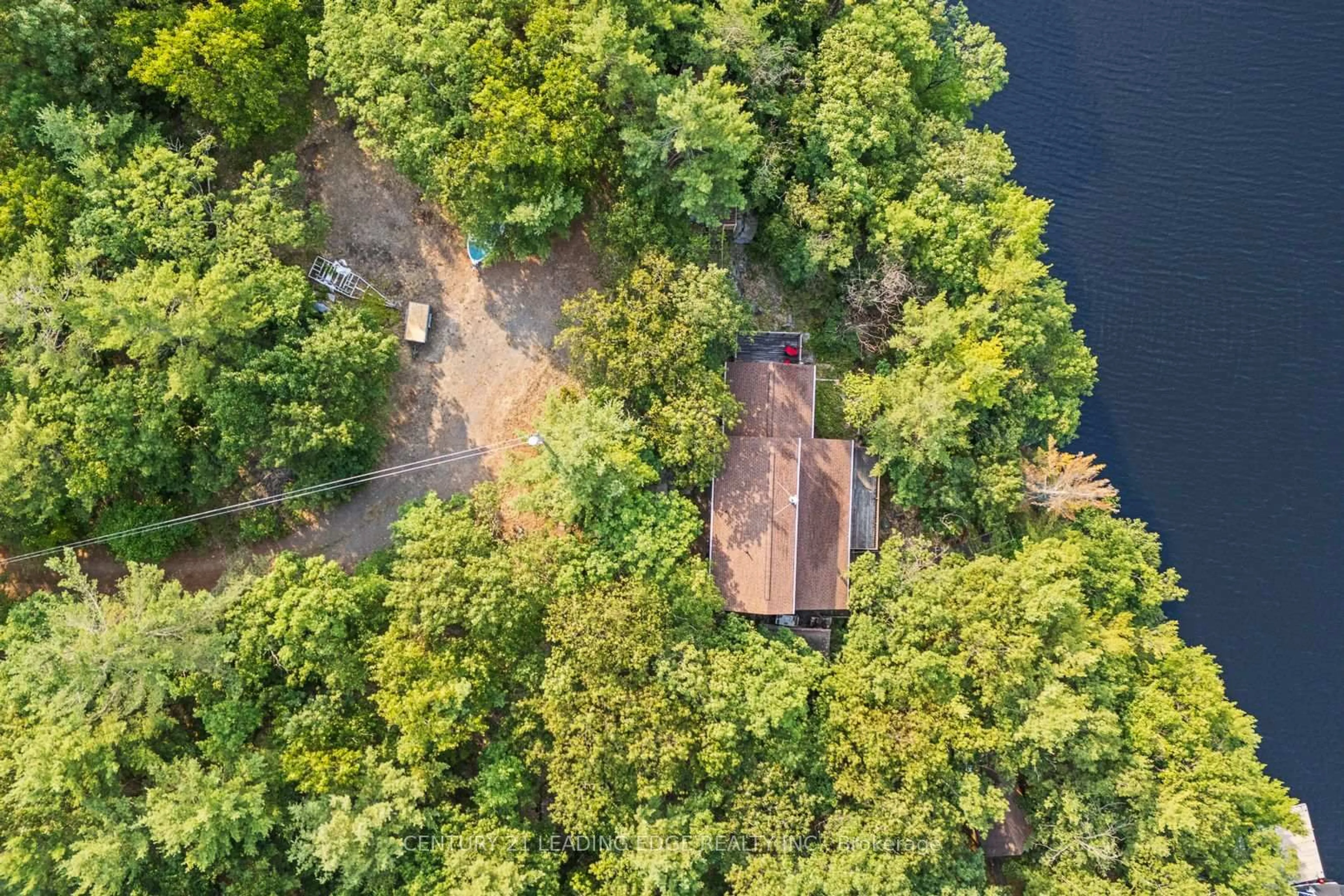 A pic from outside/outdoor area/front of a property/back of a property/a pic from drone, water/lake/river/ocean view for 764 Peninsula Rd, Gravenhurst Ontario P0E 1G0