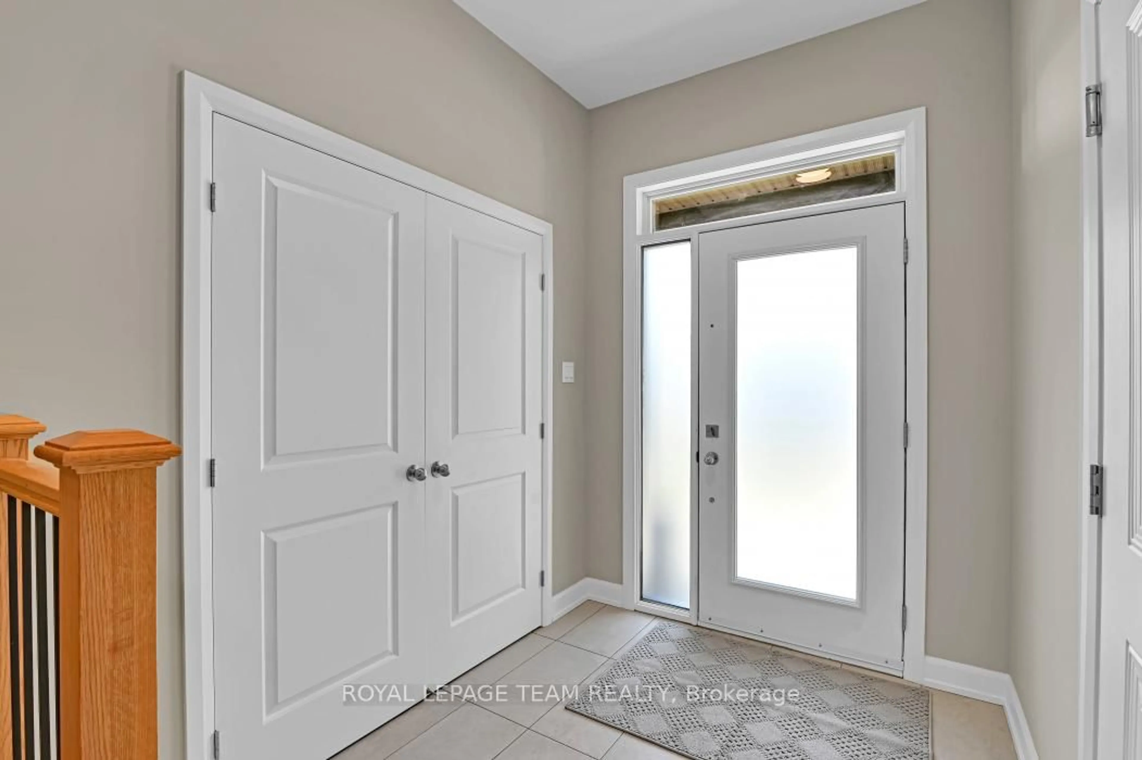 Indoor entryway for 9 Berryman St, Carleton Place Ontario K7C 0H5
