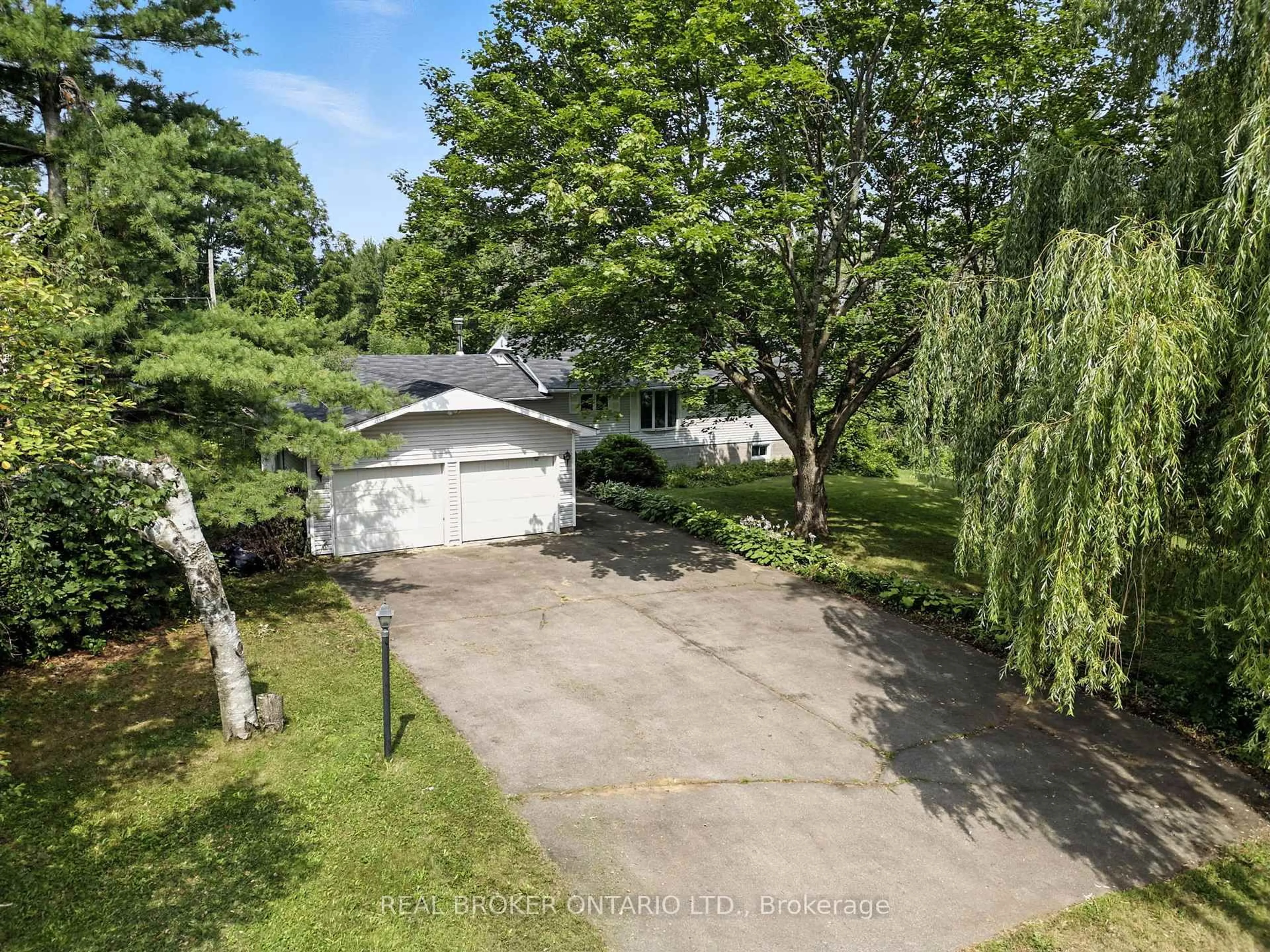 A pic from outside/outdoor area/front of a property/back of a property/a pic from drone, water/lake/river/ocean view for 3024 Moonlight Bay Rd, Carleton Place Ontario K7C 3P2