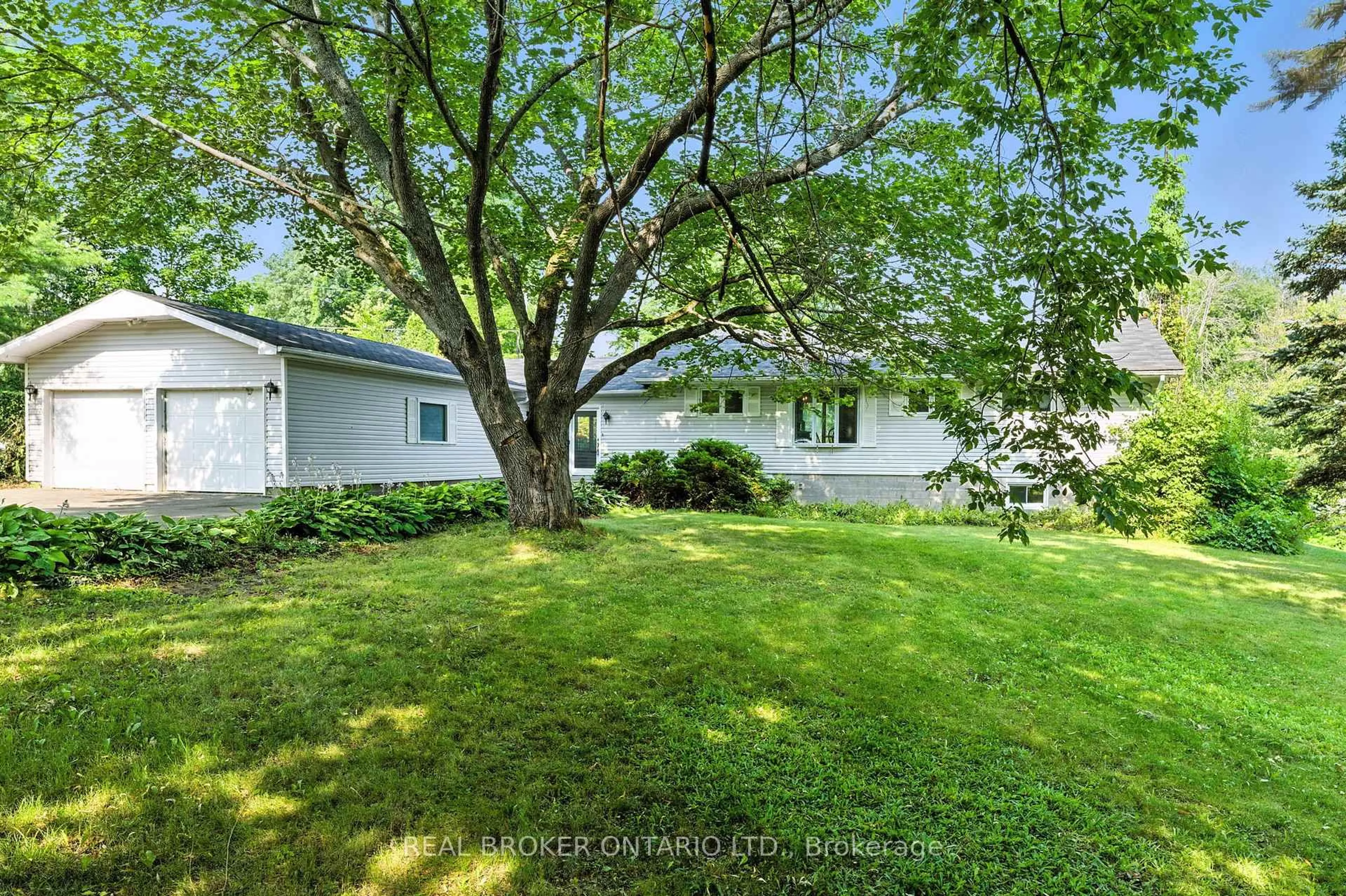 A pic from outside/outdoor area/front of a property/back of a property/a pic from drone, unknown for 3024 Moonlight Bay Rd, Carleton Place Ontario K7C 3P2