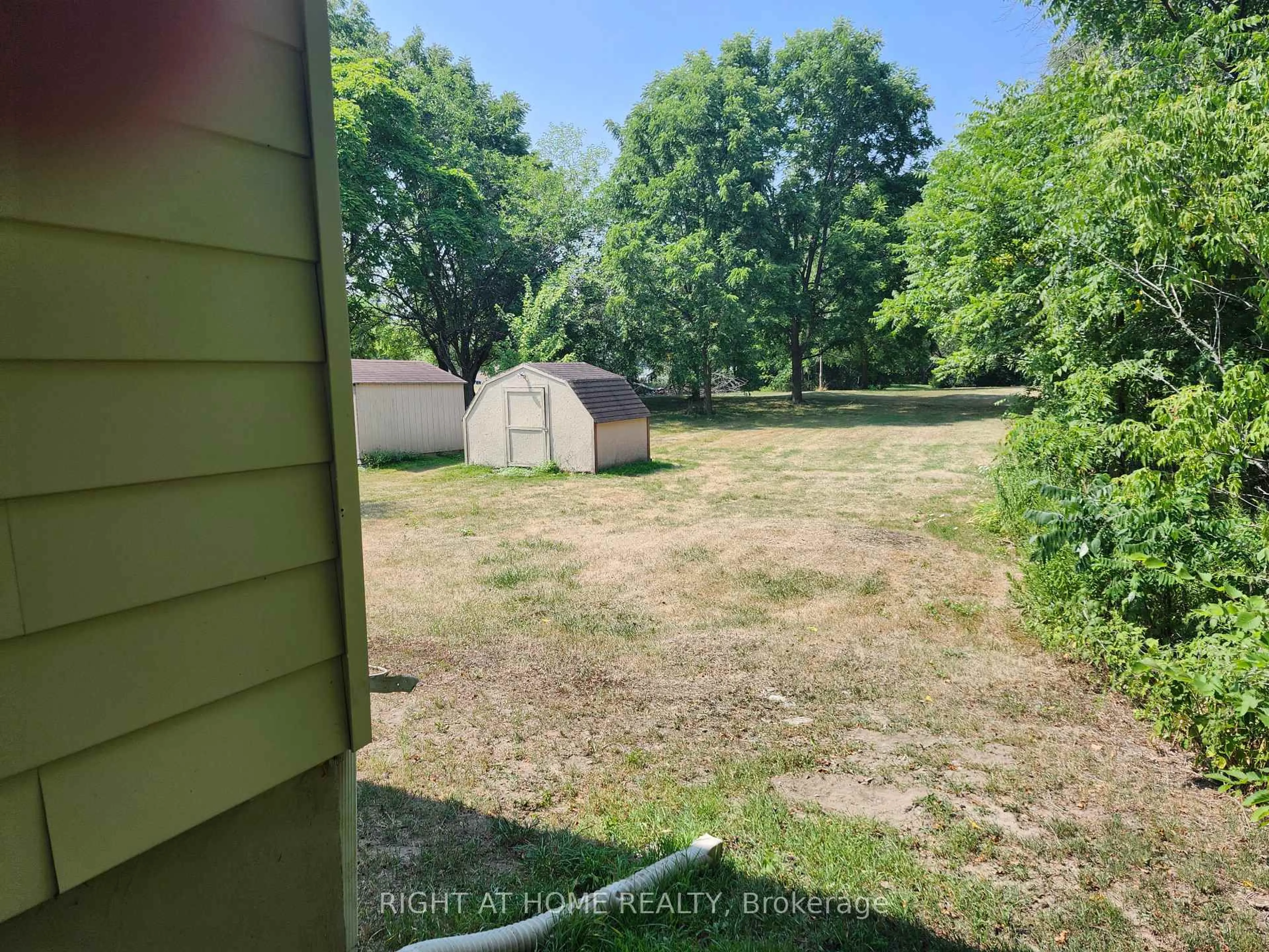 Shed for 191 Brant St, Deseronto Ontario K0K 1X0