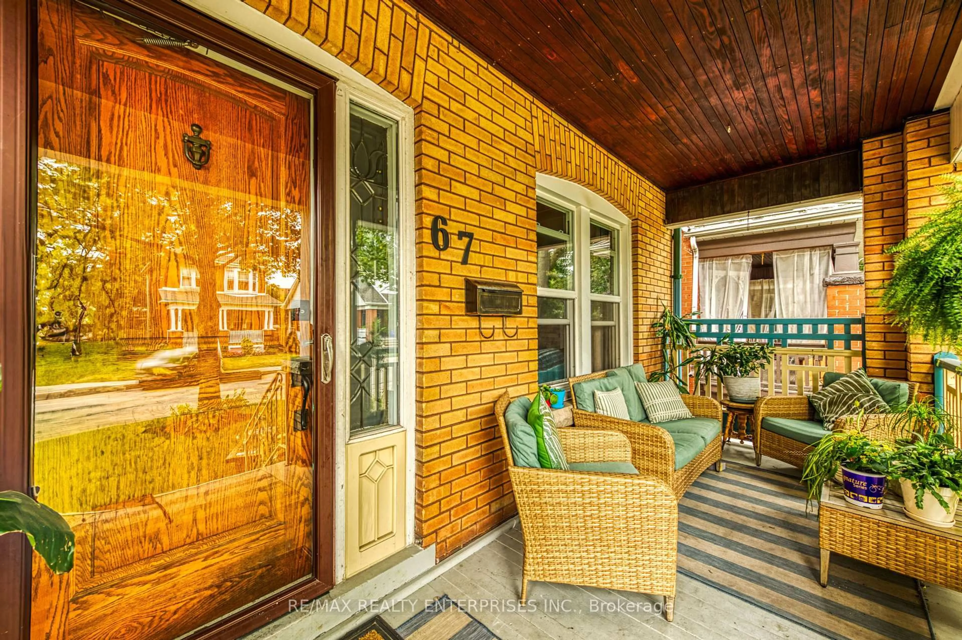 Patio, street for 67 Kensington Ave, Hamilton Ontario L8M 3H1
