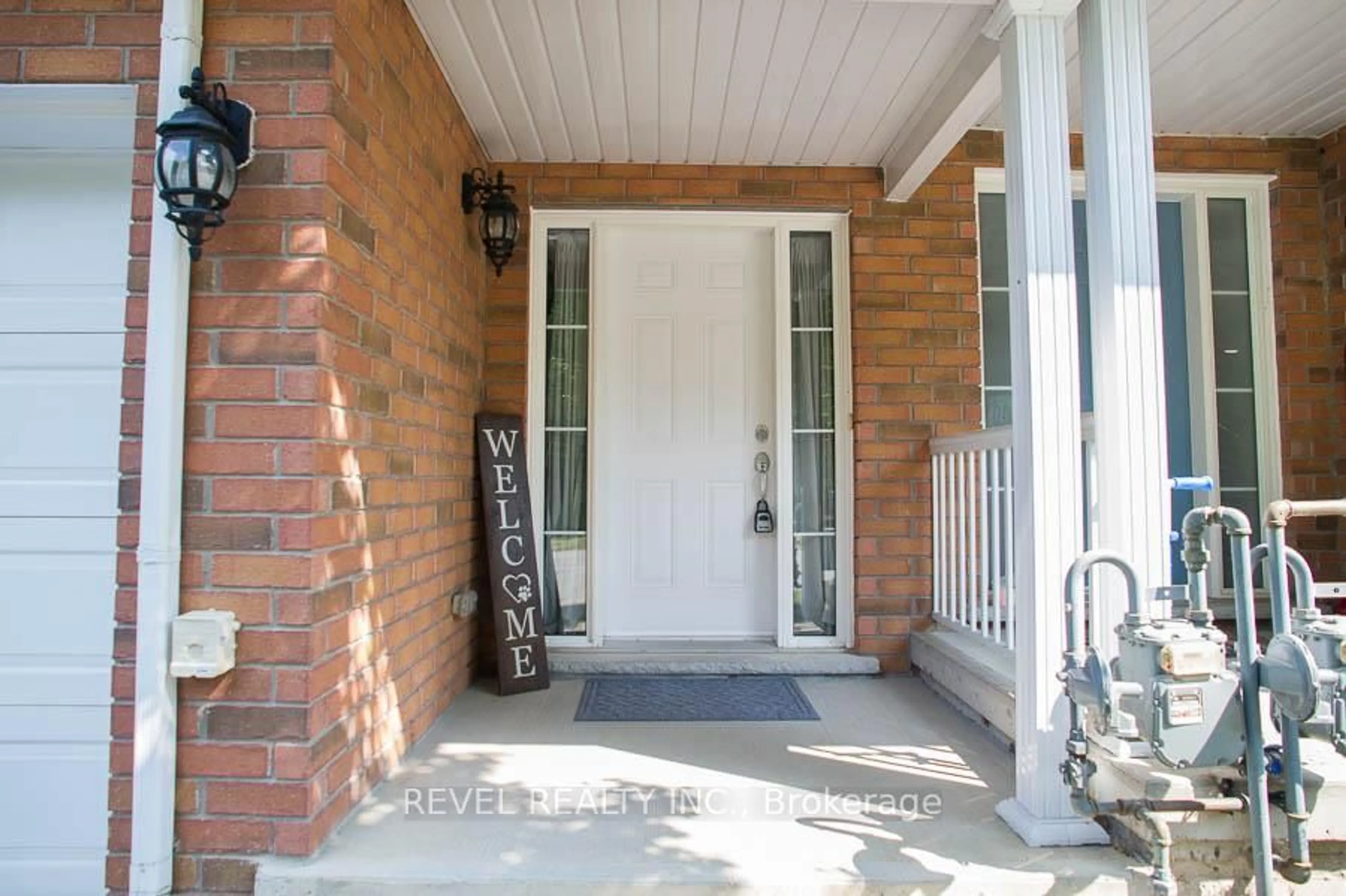 Indoor entryway for 20 McConkey Cres #115, Brantford Ontario N3S 0C2