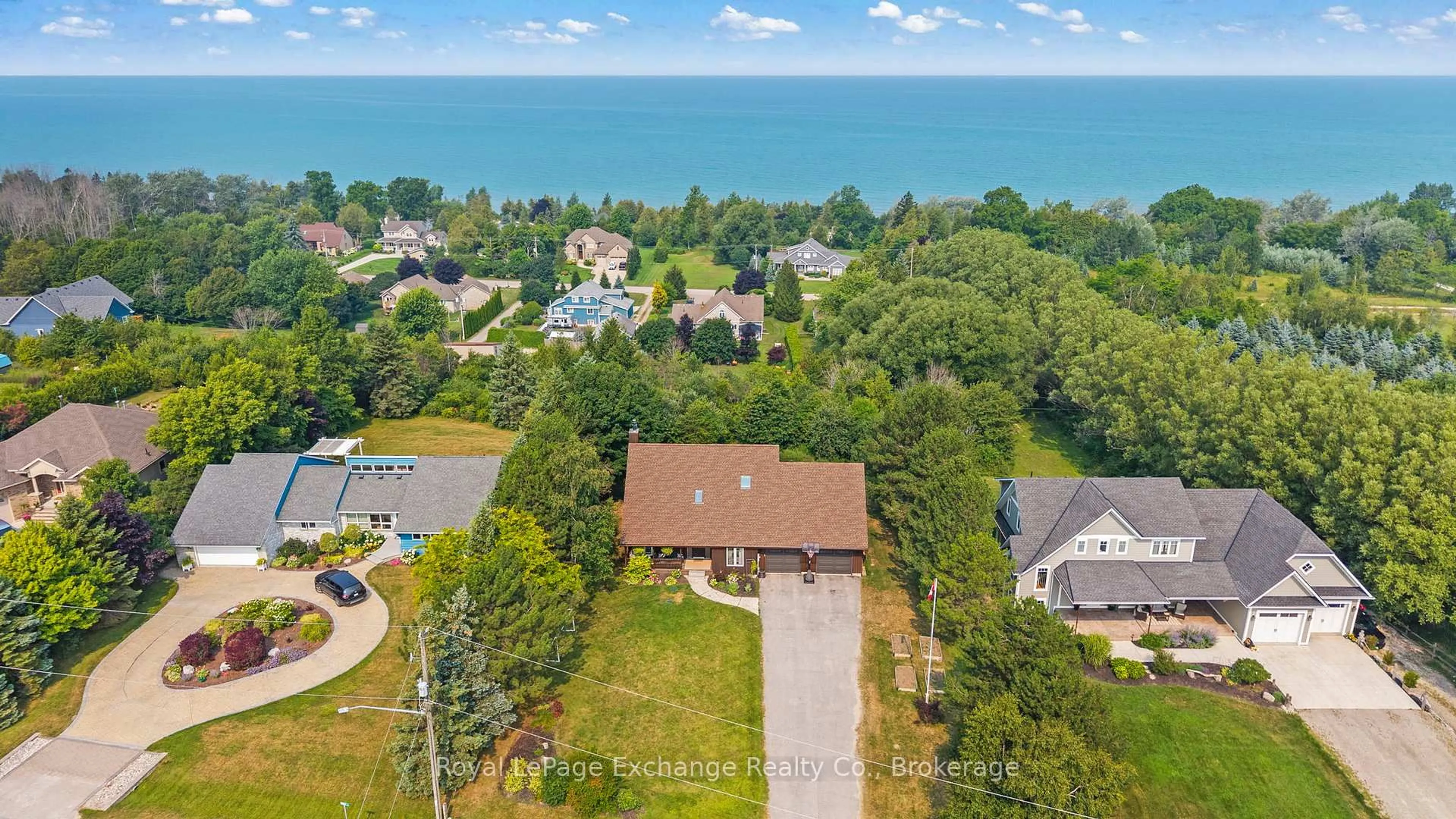 A pic from outside/outdoor area/front of a property/back of a property/a pic from drone, water/lake/river/ocean view for 810 Troy's Tr, Huron-Kinloss Ontario N2Z 0C1
